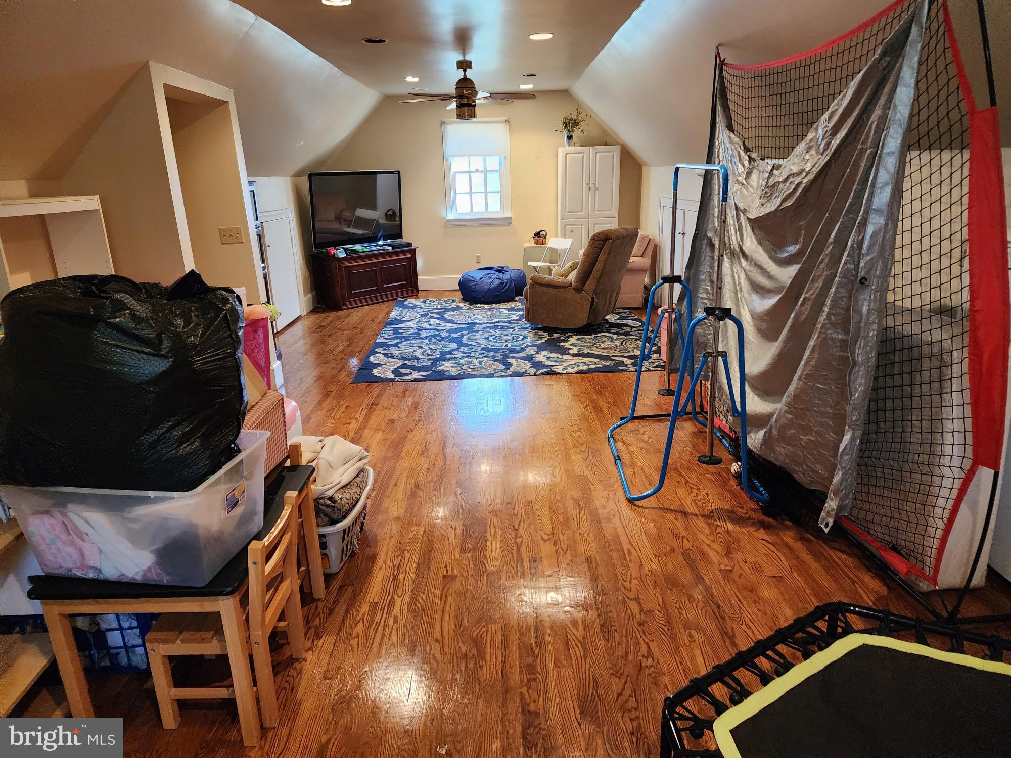 CHATEAU-GAI - Residential