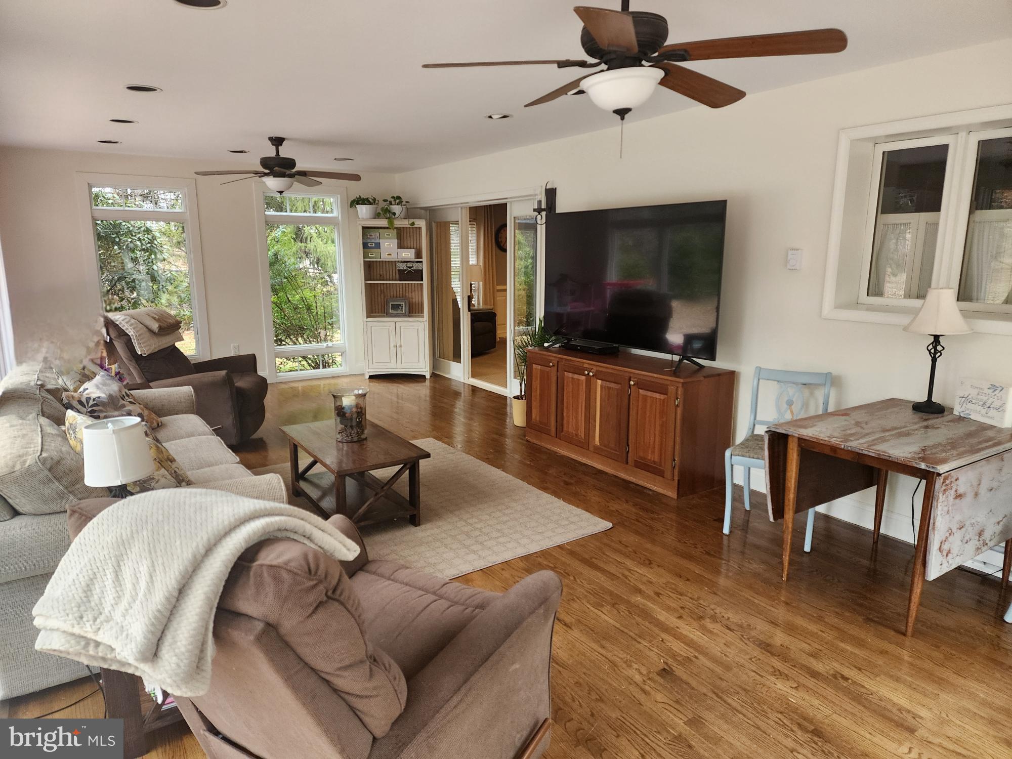 CHATEAU-GAI - Residential