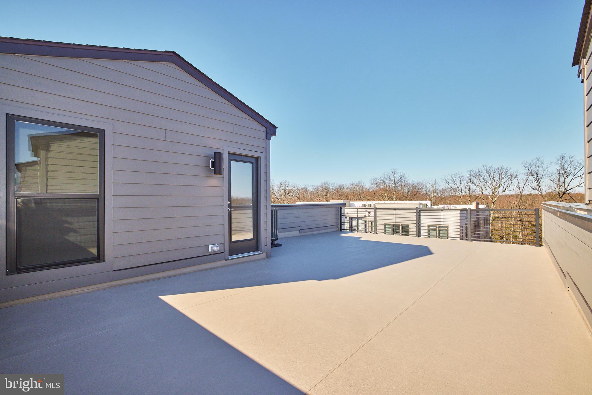 TALL OAKS - Residential