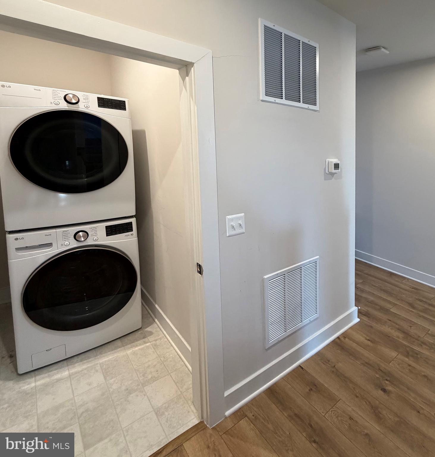 TALL OAKS - Residential