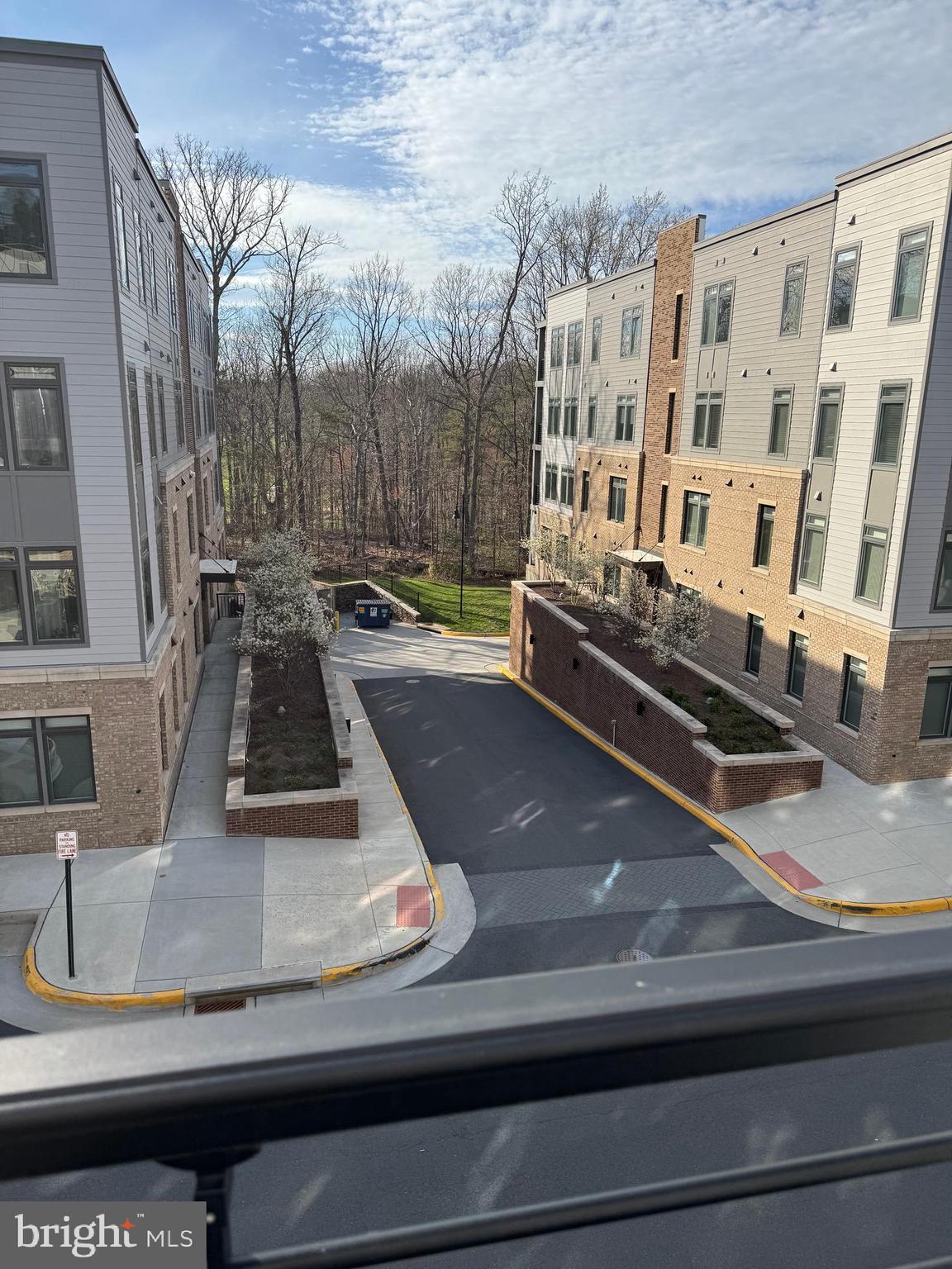 TALL OAKS - Residential