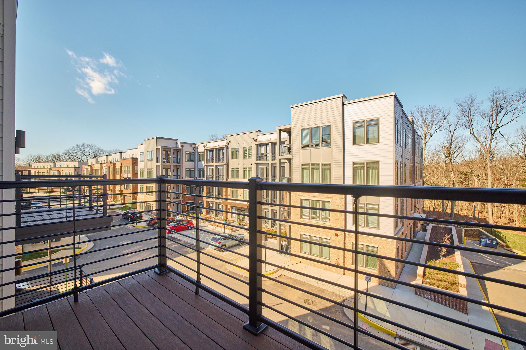 TALL OAKS - Residential