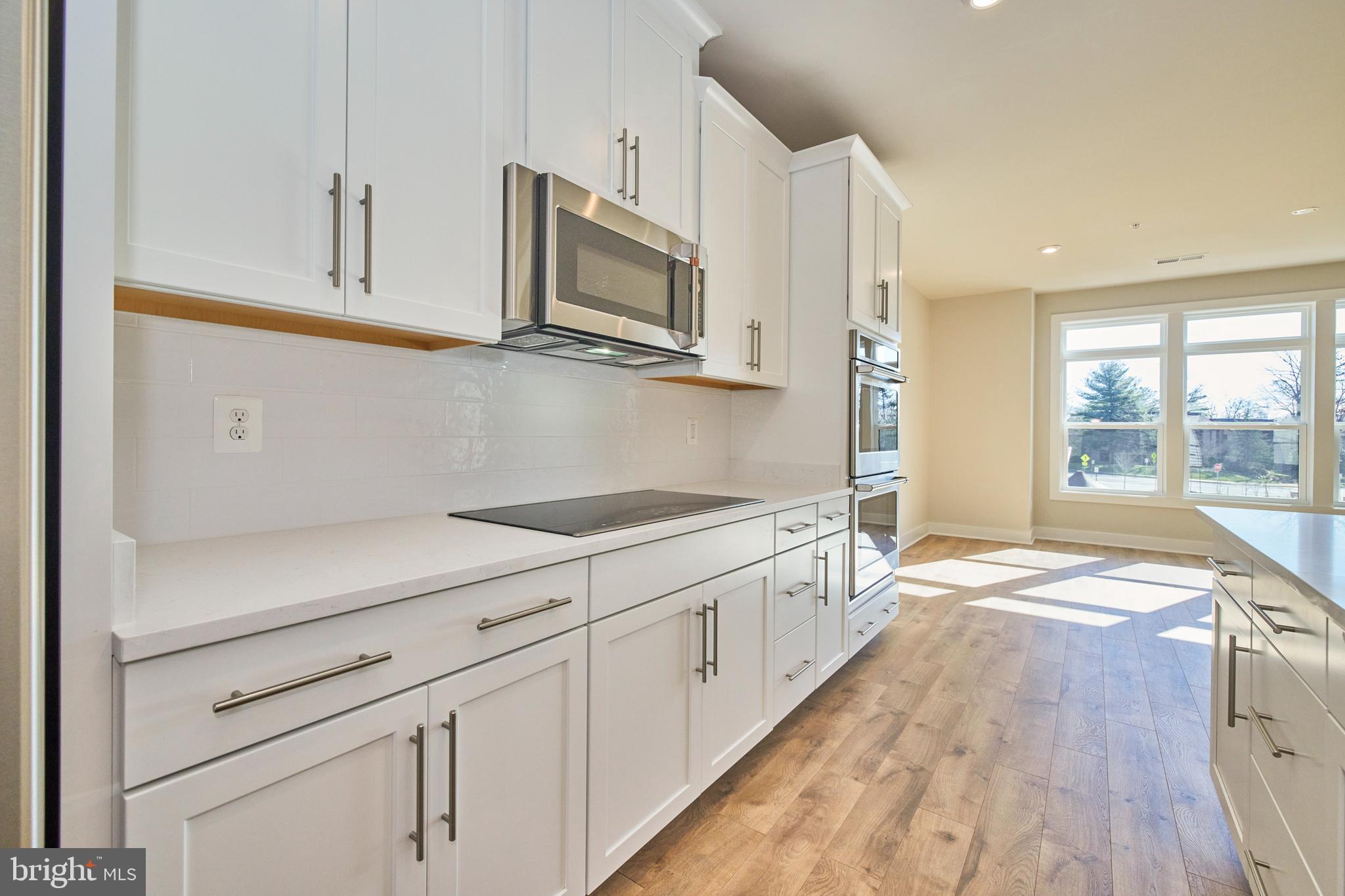 TALL OAKS - Residential