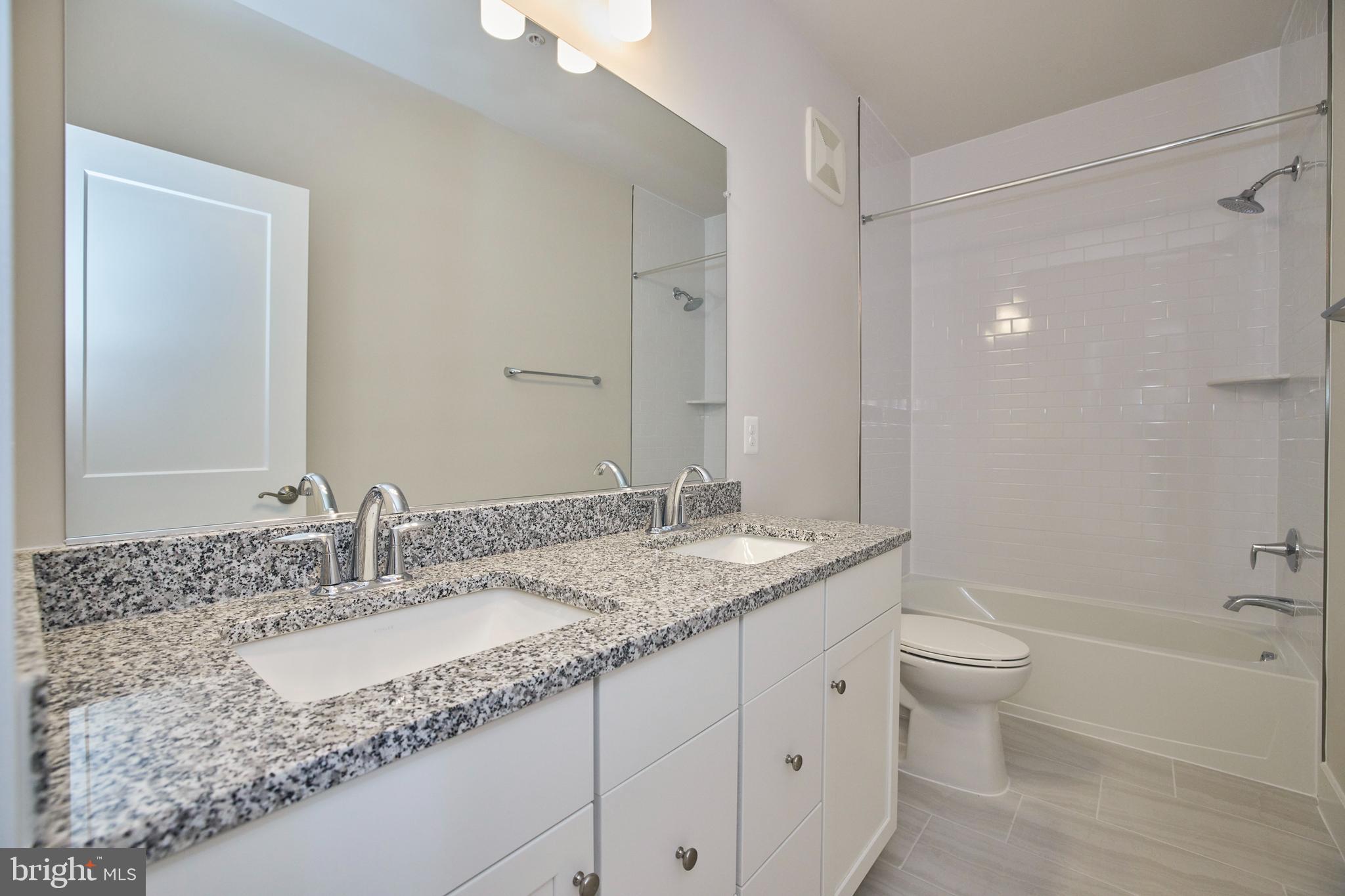 TALL OAKS - Residential