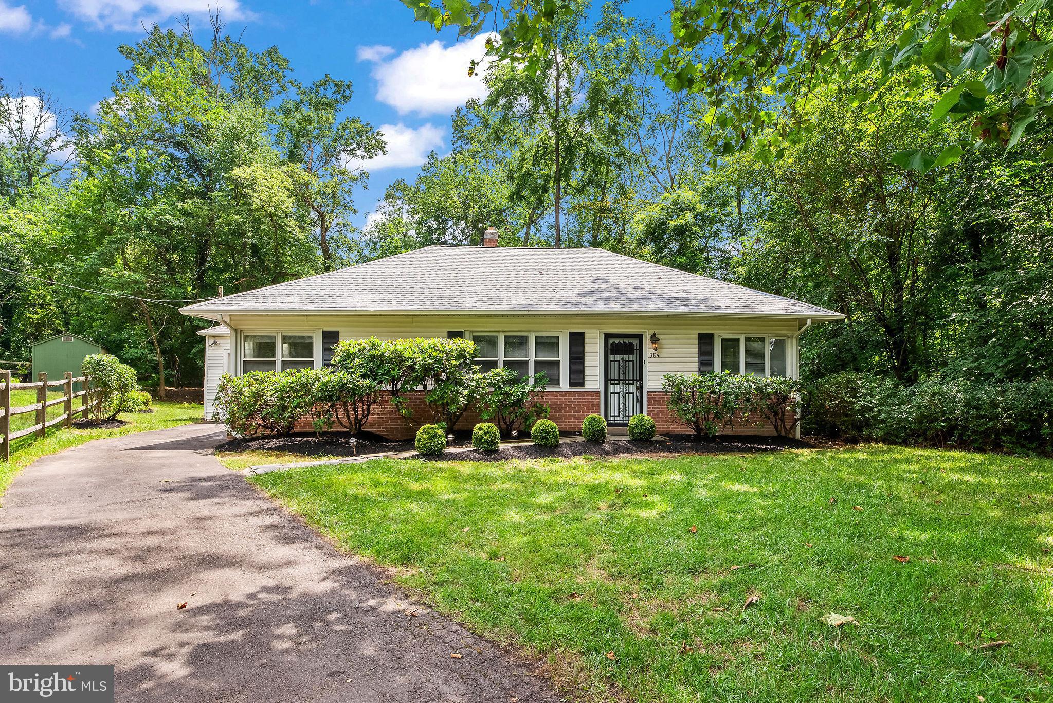384 PENLLYN BLUE BELL PIKE