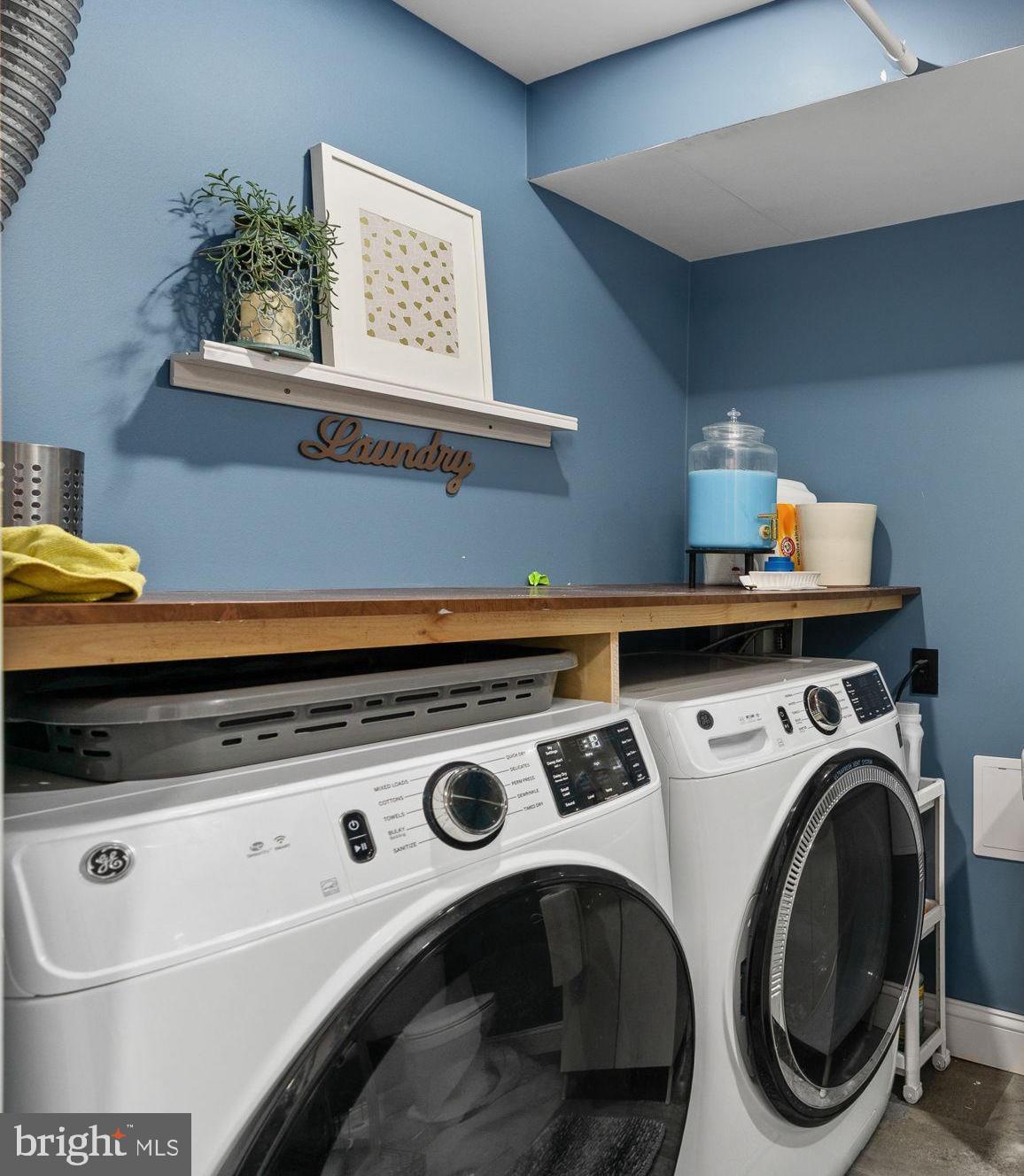 WILLIAMSTOWN - Residential