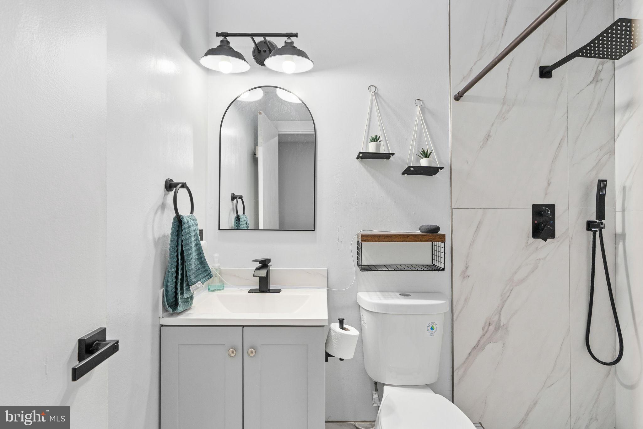 WILLIAMSTOWN - Residential