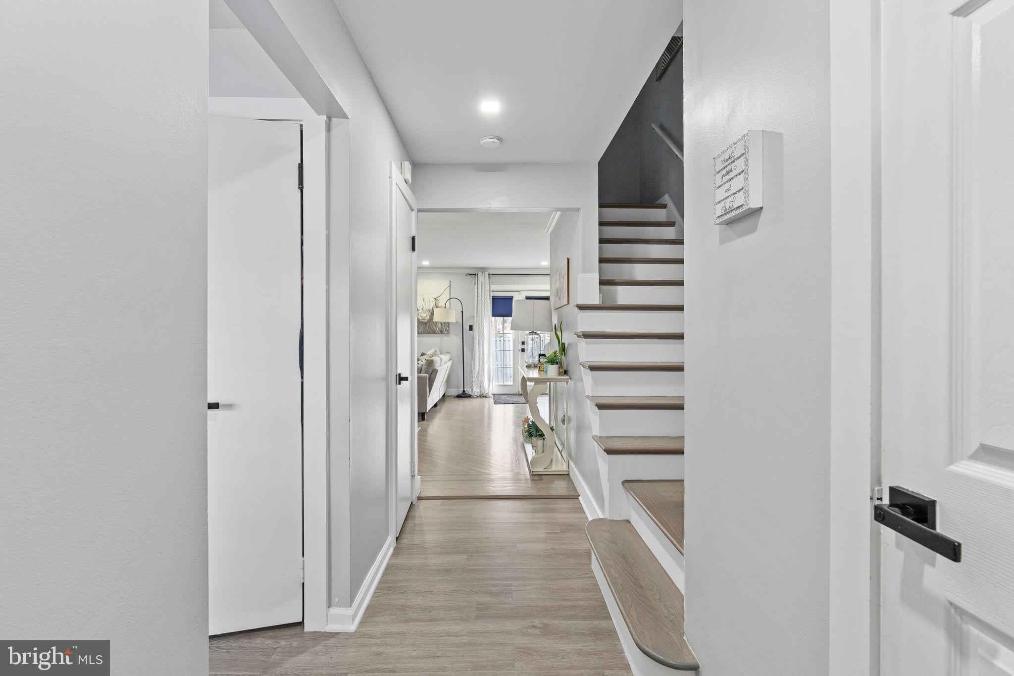 WILLIAMSTOWN - Residential