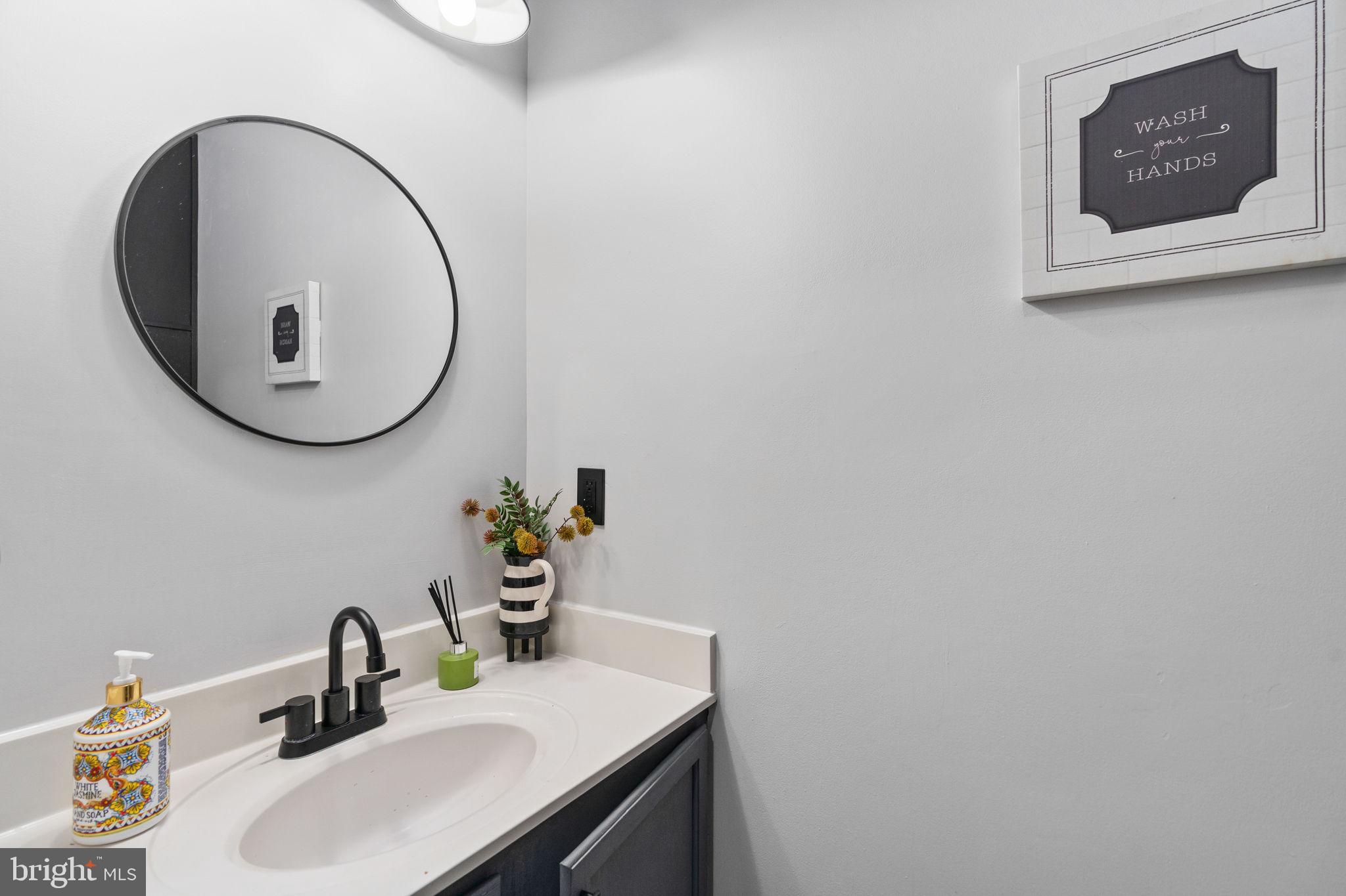 WILLIAMSTOWN - Residential