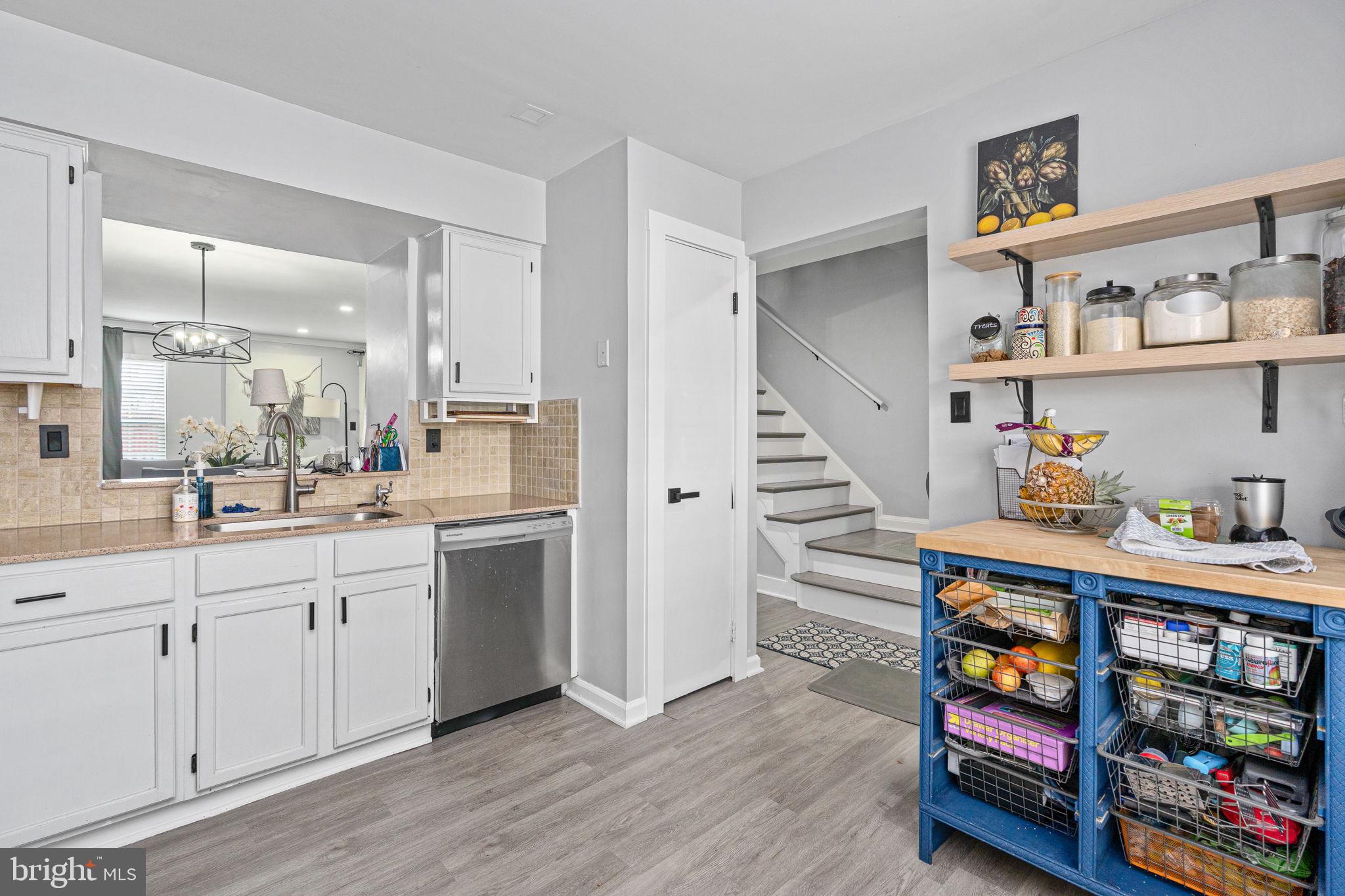 WILLIAMSTOWN - Residential