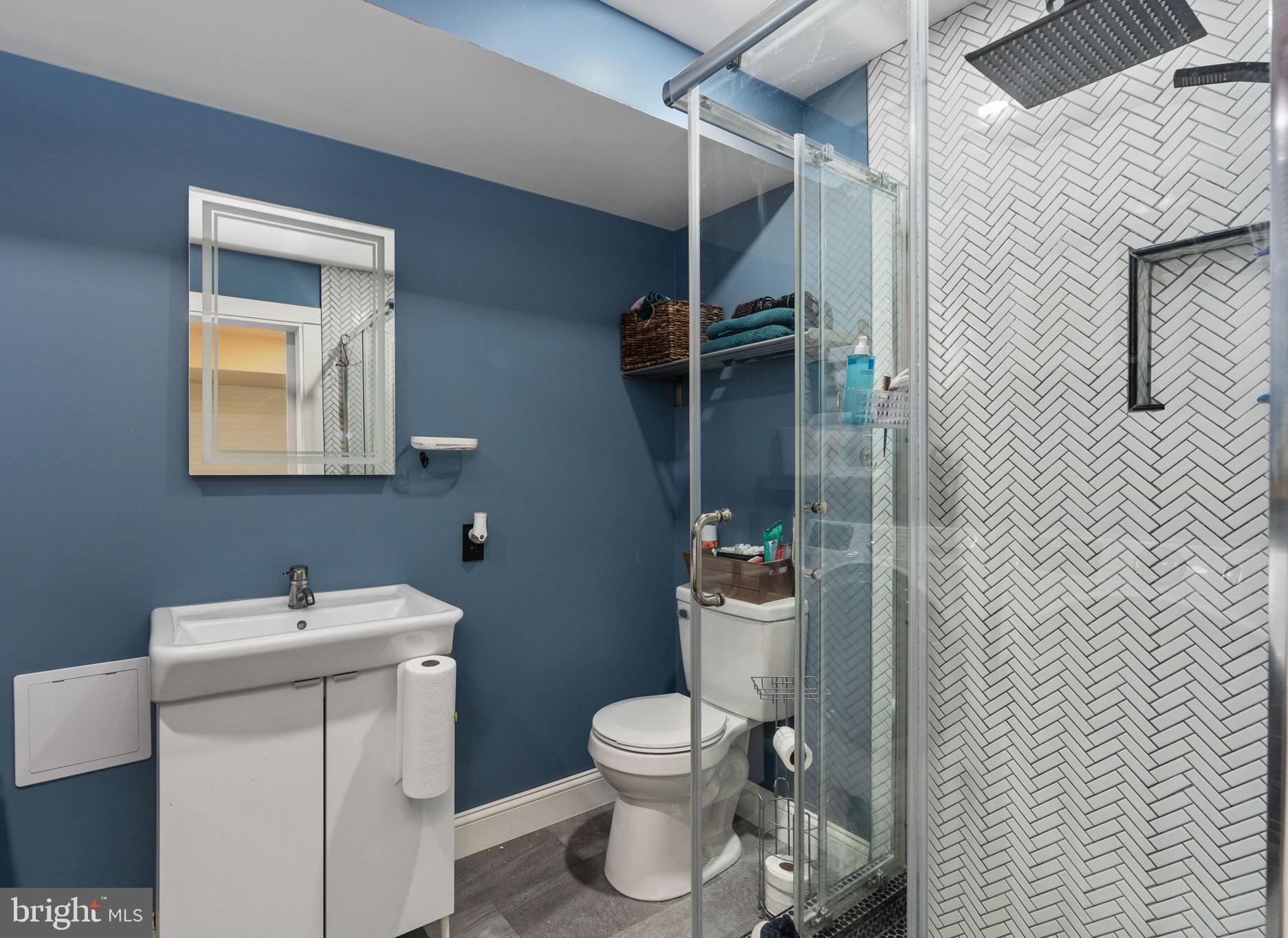 WILLIAMSTOWN - Residential