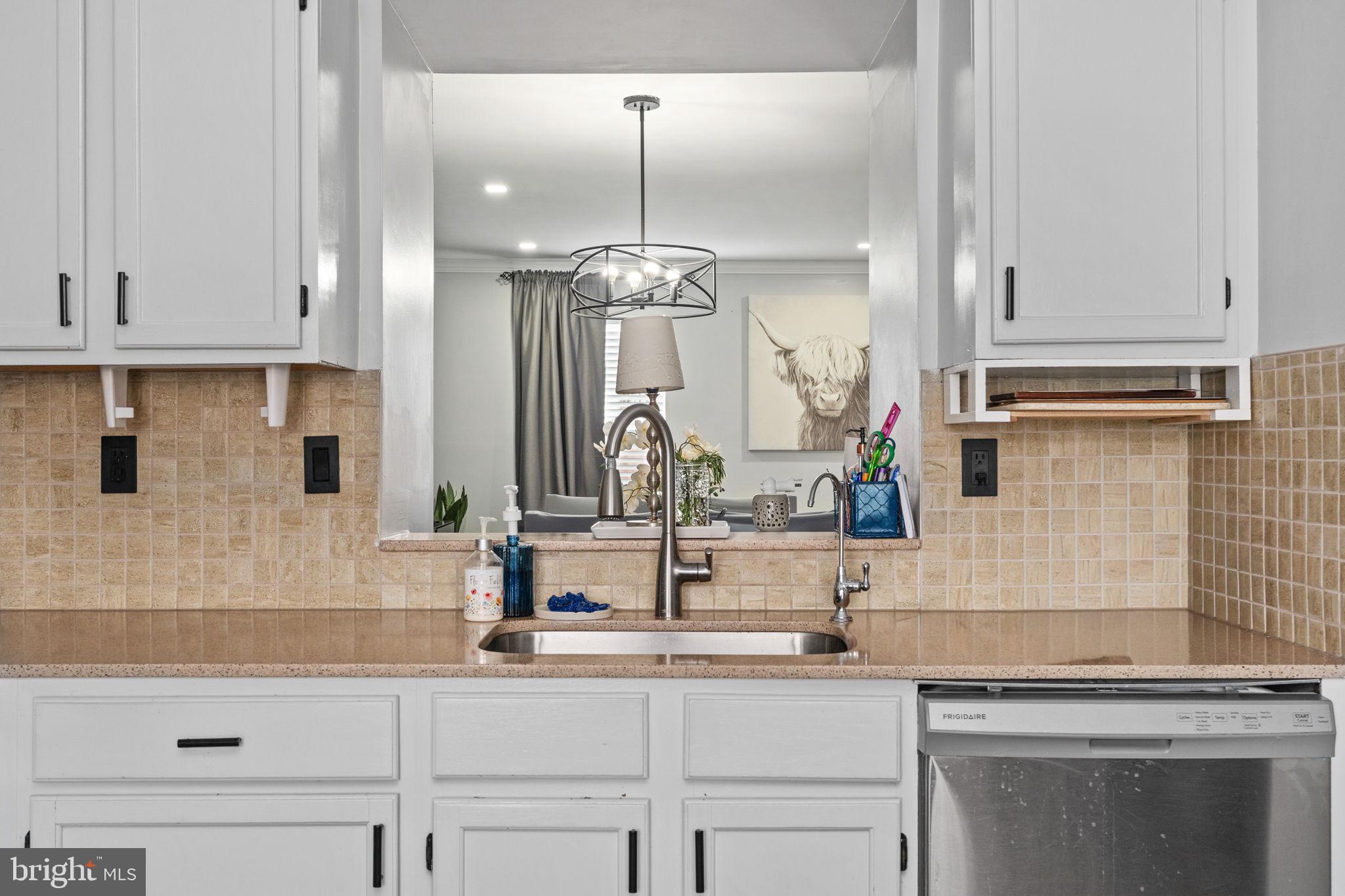 WILLIAMSTOWN - Residential