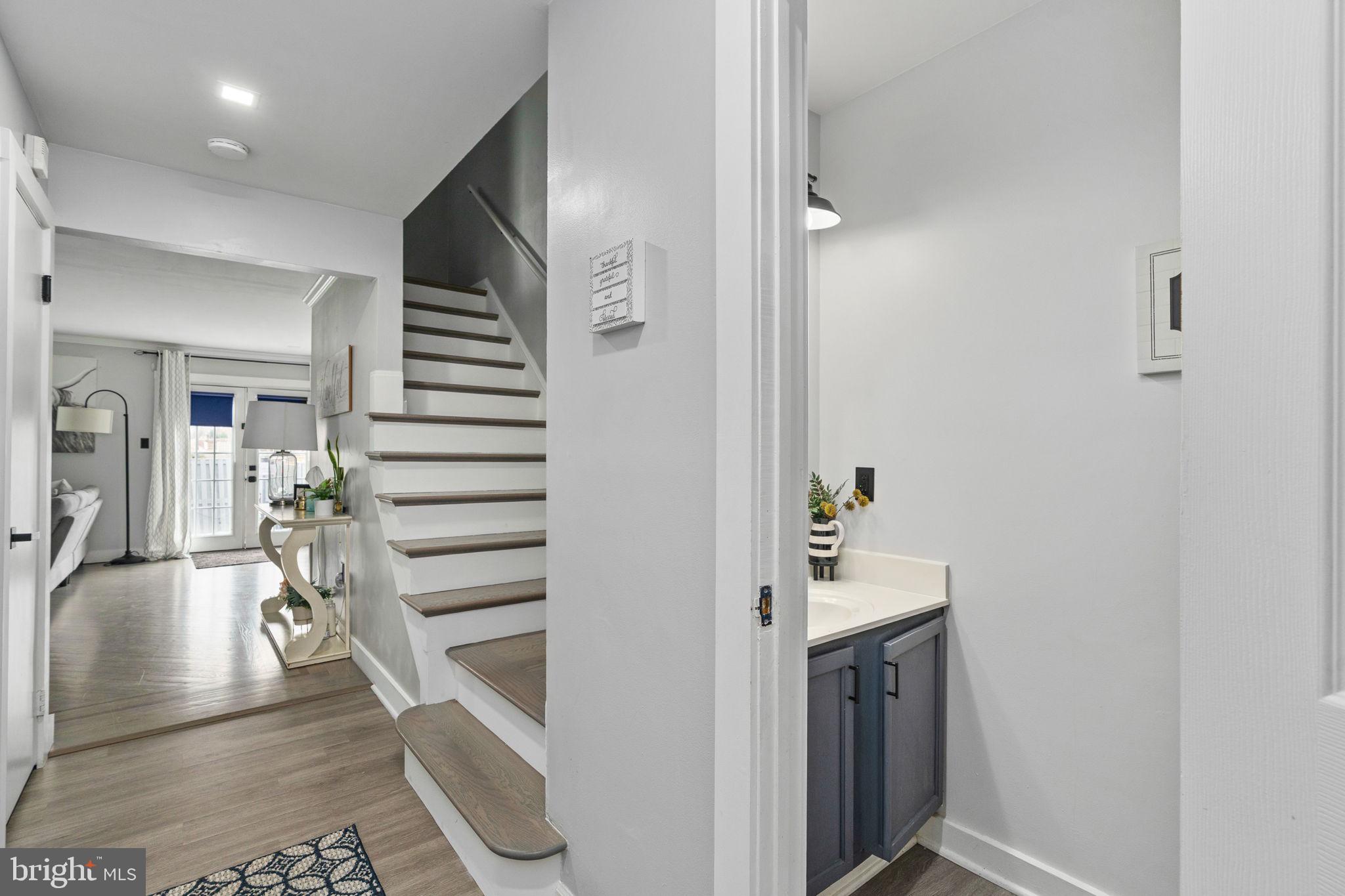 WILLIAMSTOWN - Residential