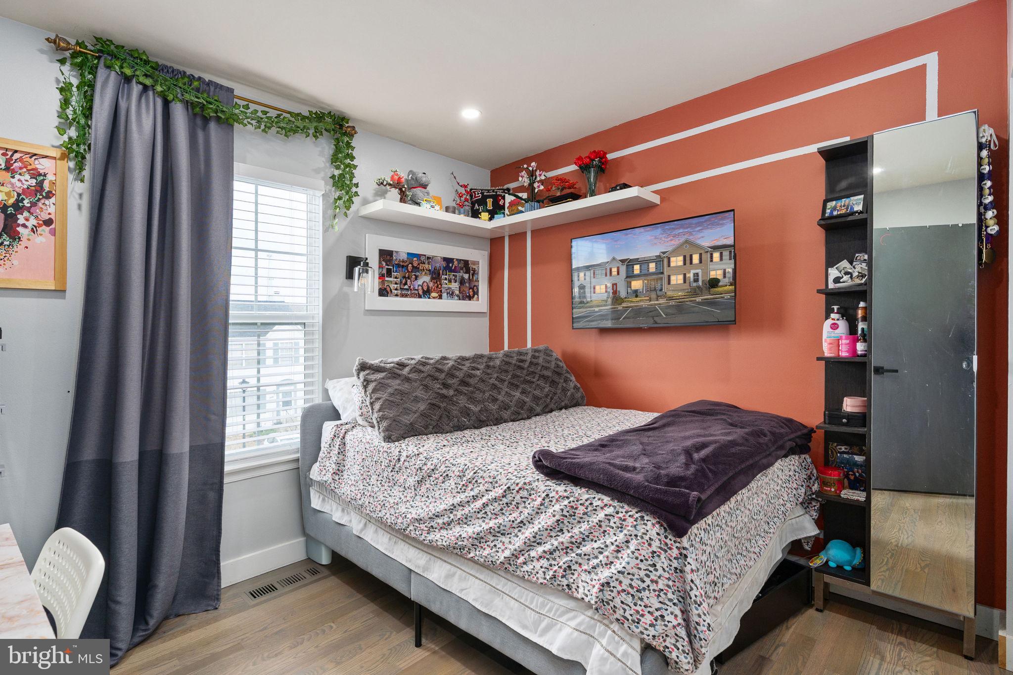 WILLIAMSTOWN - Residential