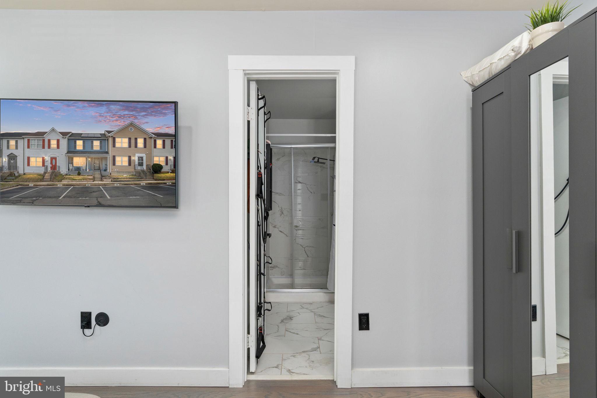 WILLIAMSTOWN - Residential