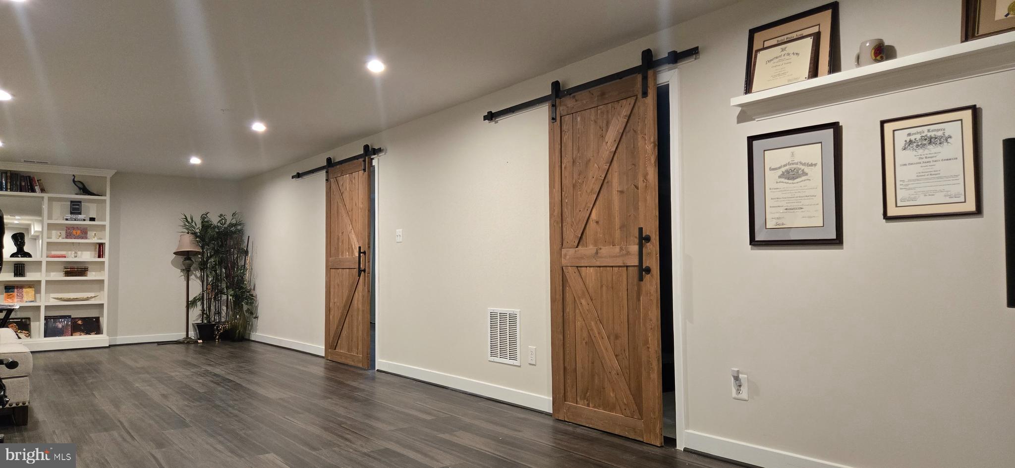 HARRINGTON TERRACE - Residential