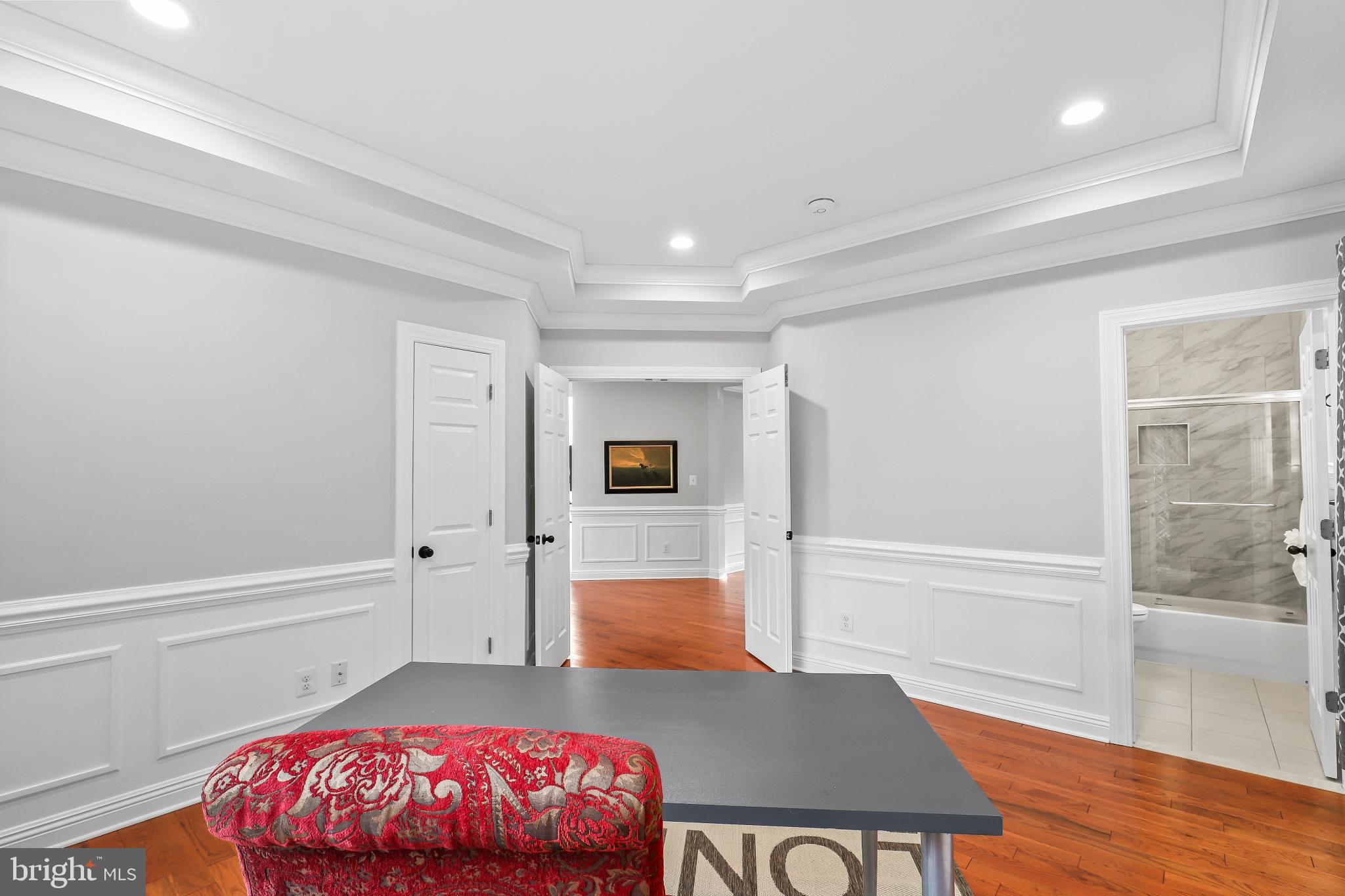 CHAPEL HILL - Residential