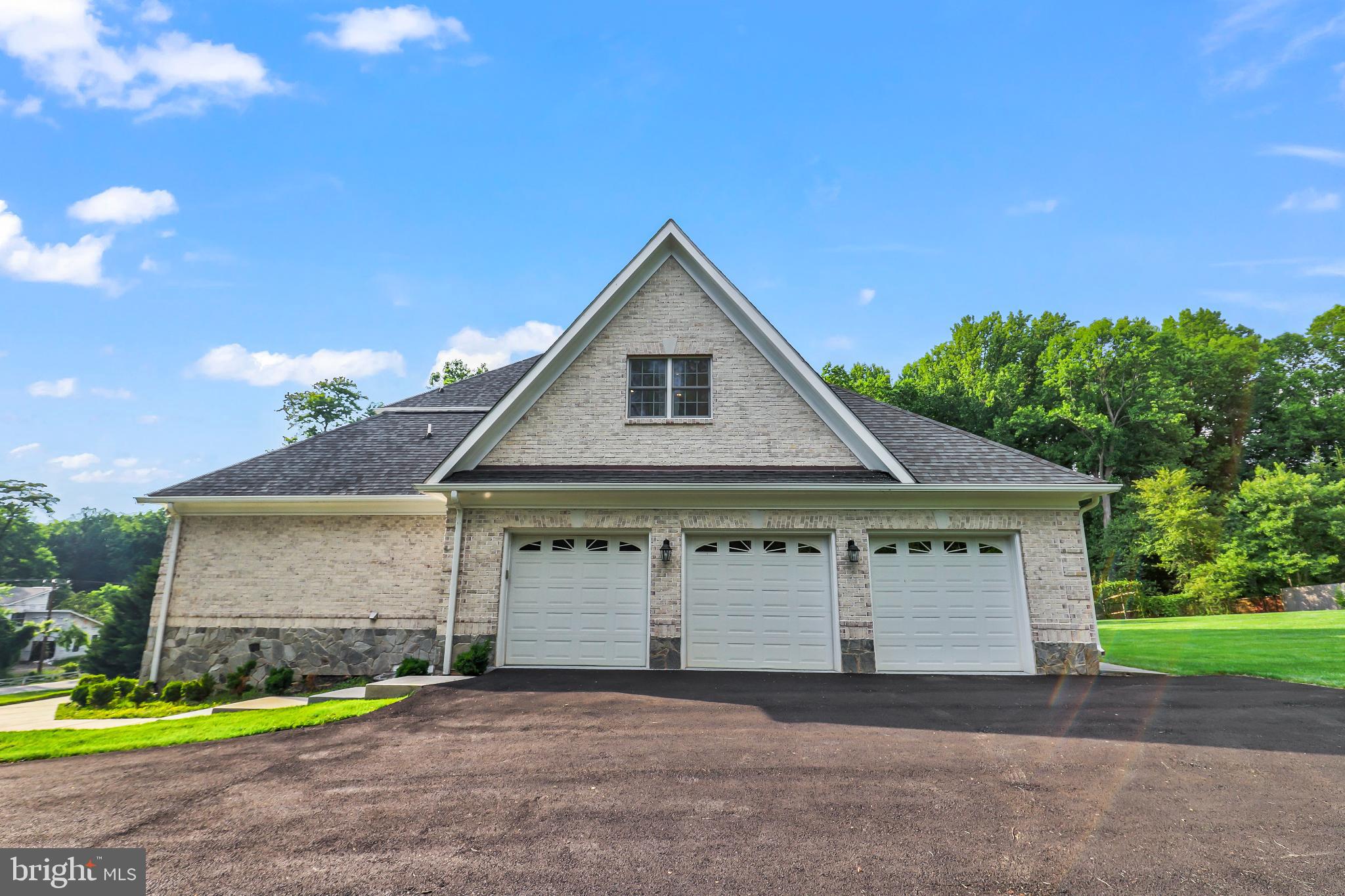 CHAPEL HILL - Residential