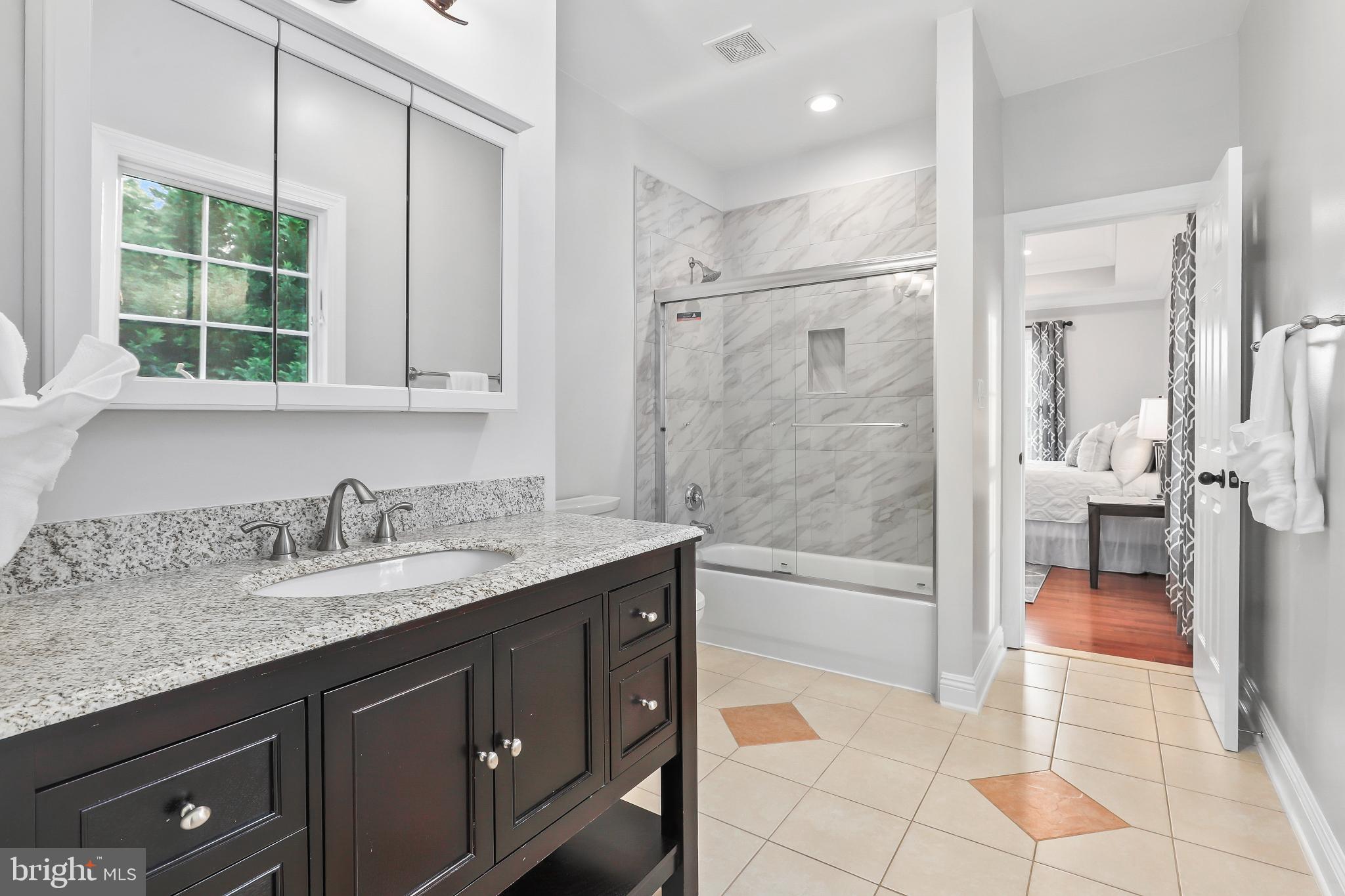 CHAPEL HILL - Residential