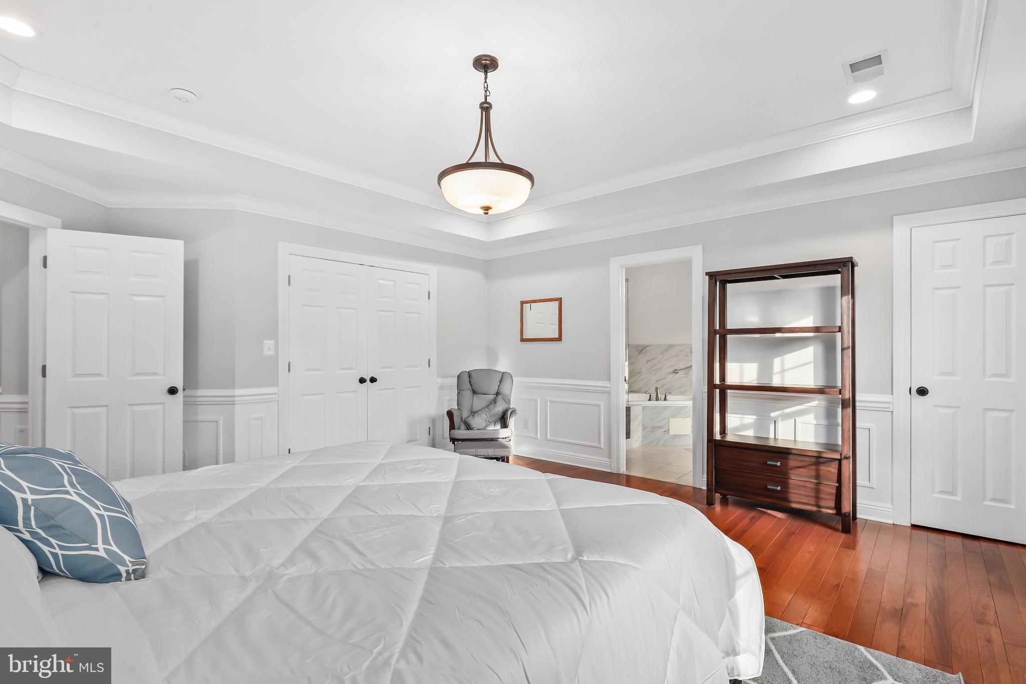 CHAPEL HILL - Residential