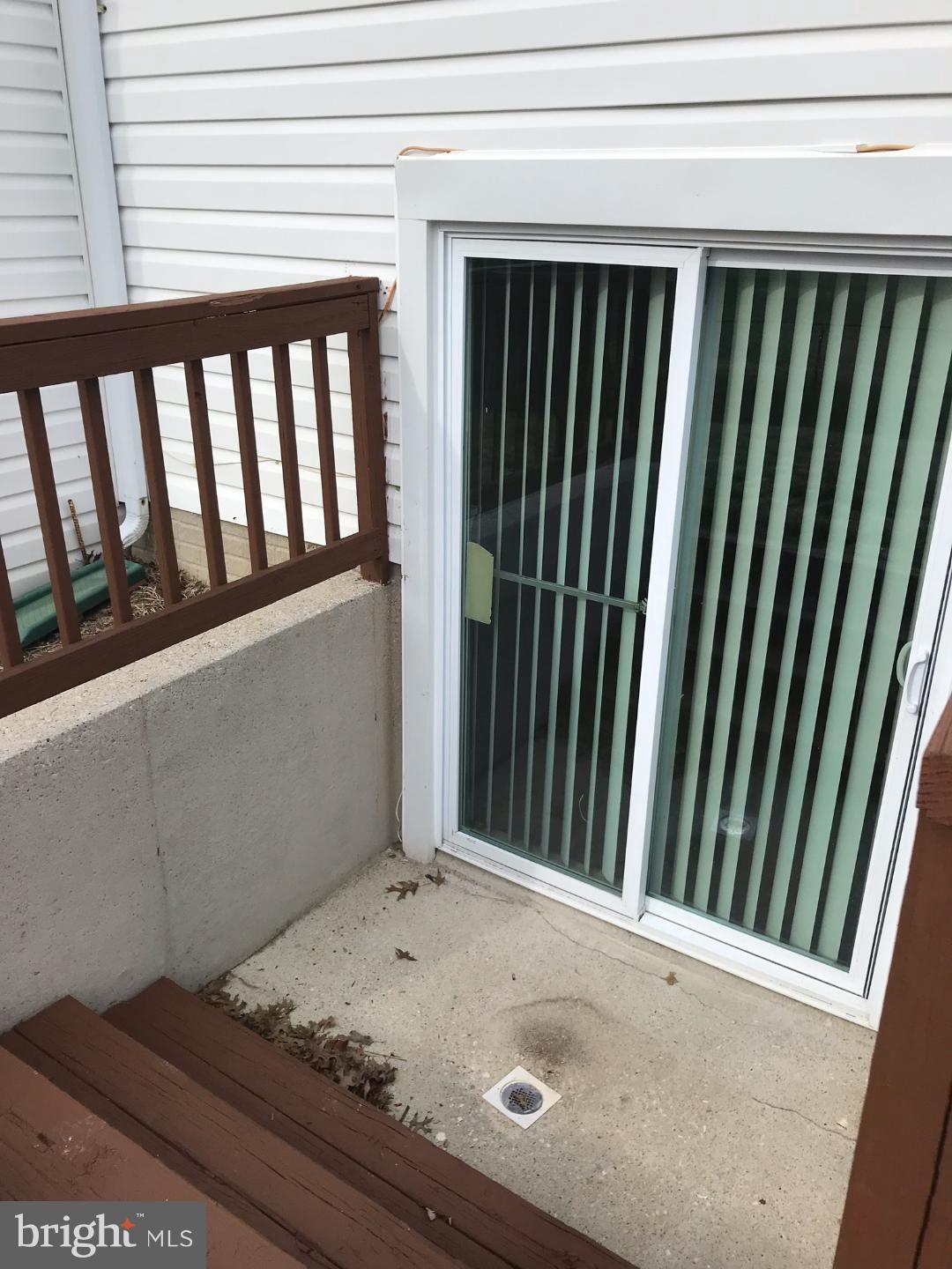 VILLAGE OF PAWNEE - Residential Lease