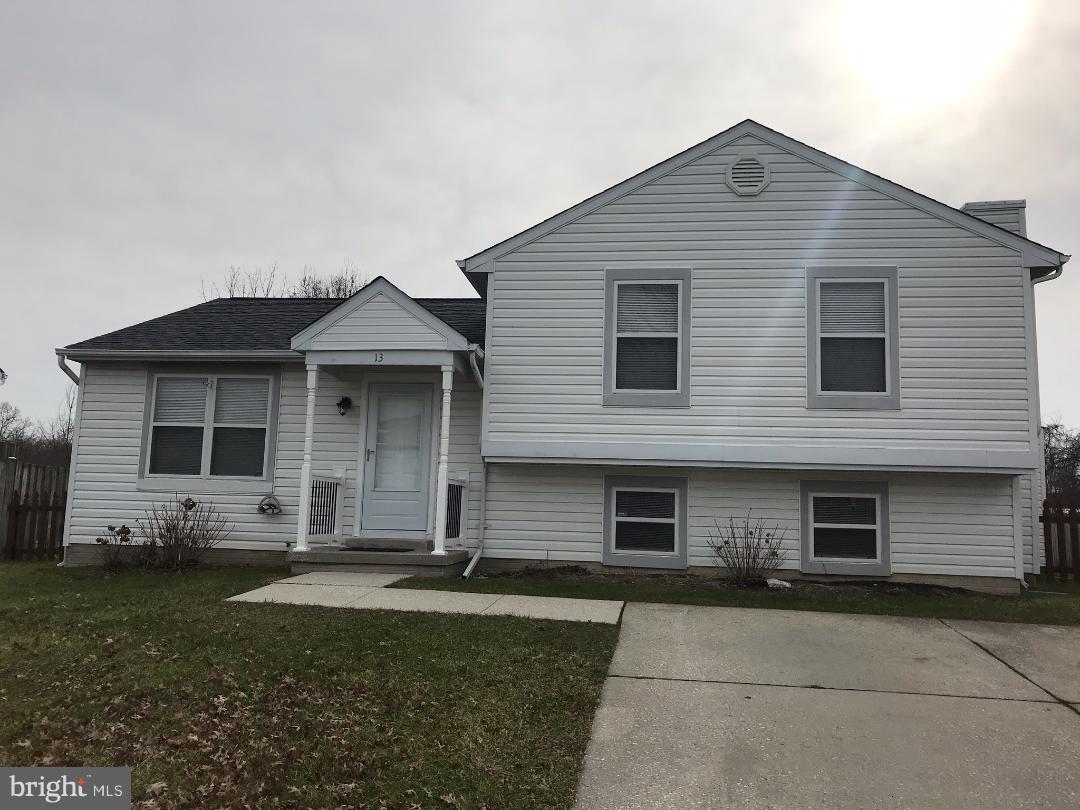 VILLAGE OF PAWNEE - Residential Lease