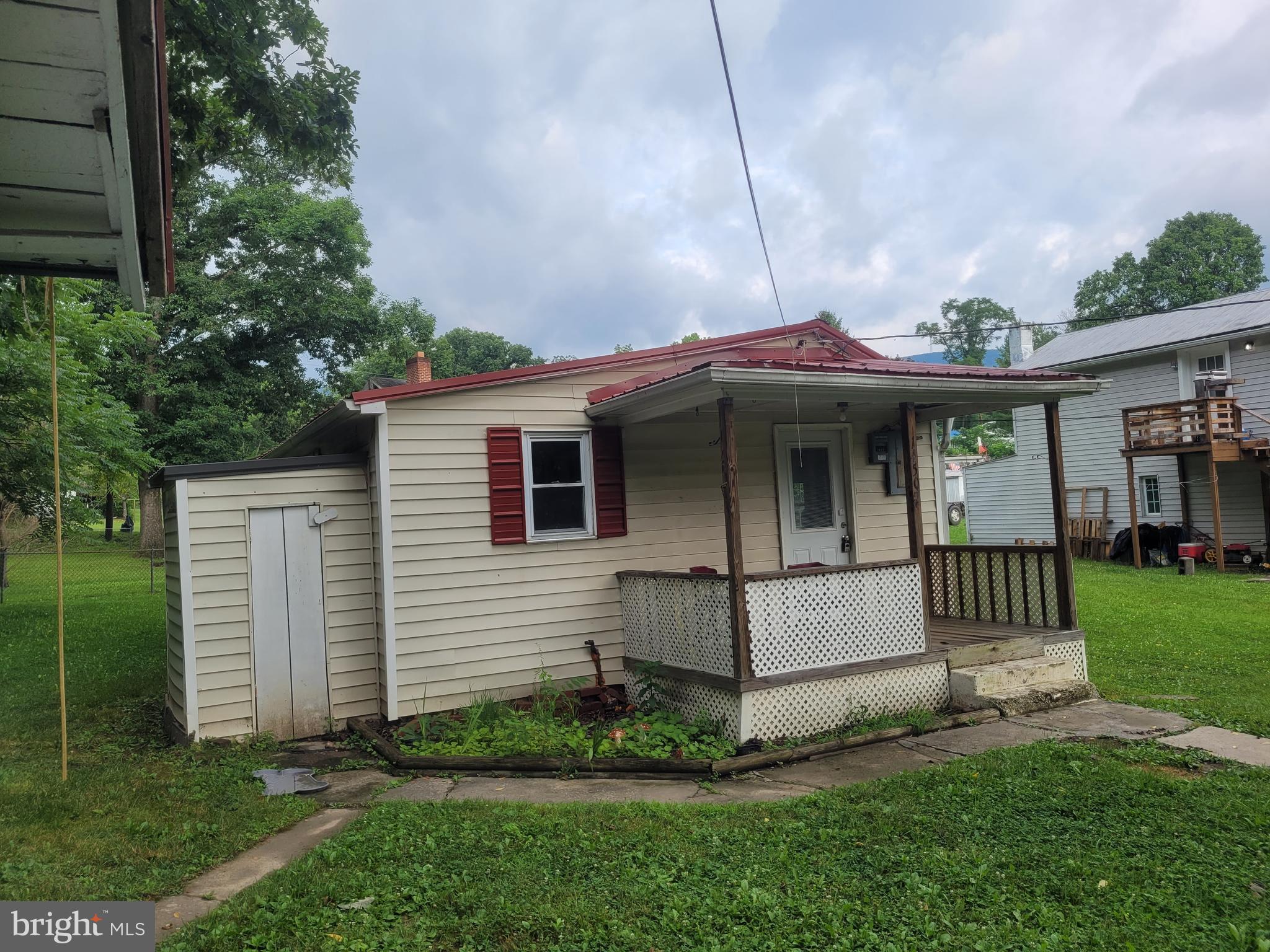 14507 CEDAR STREET