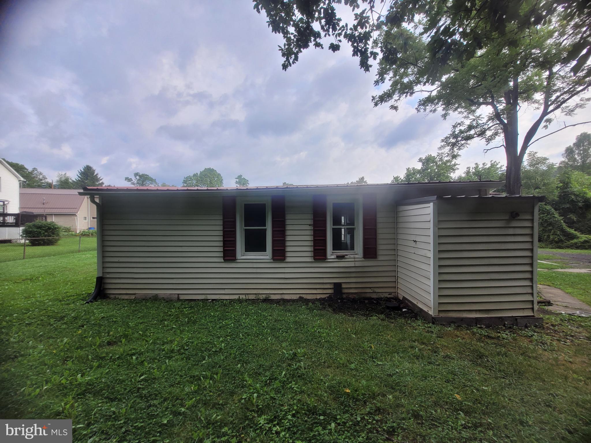 14507 CEDAR STREET