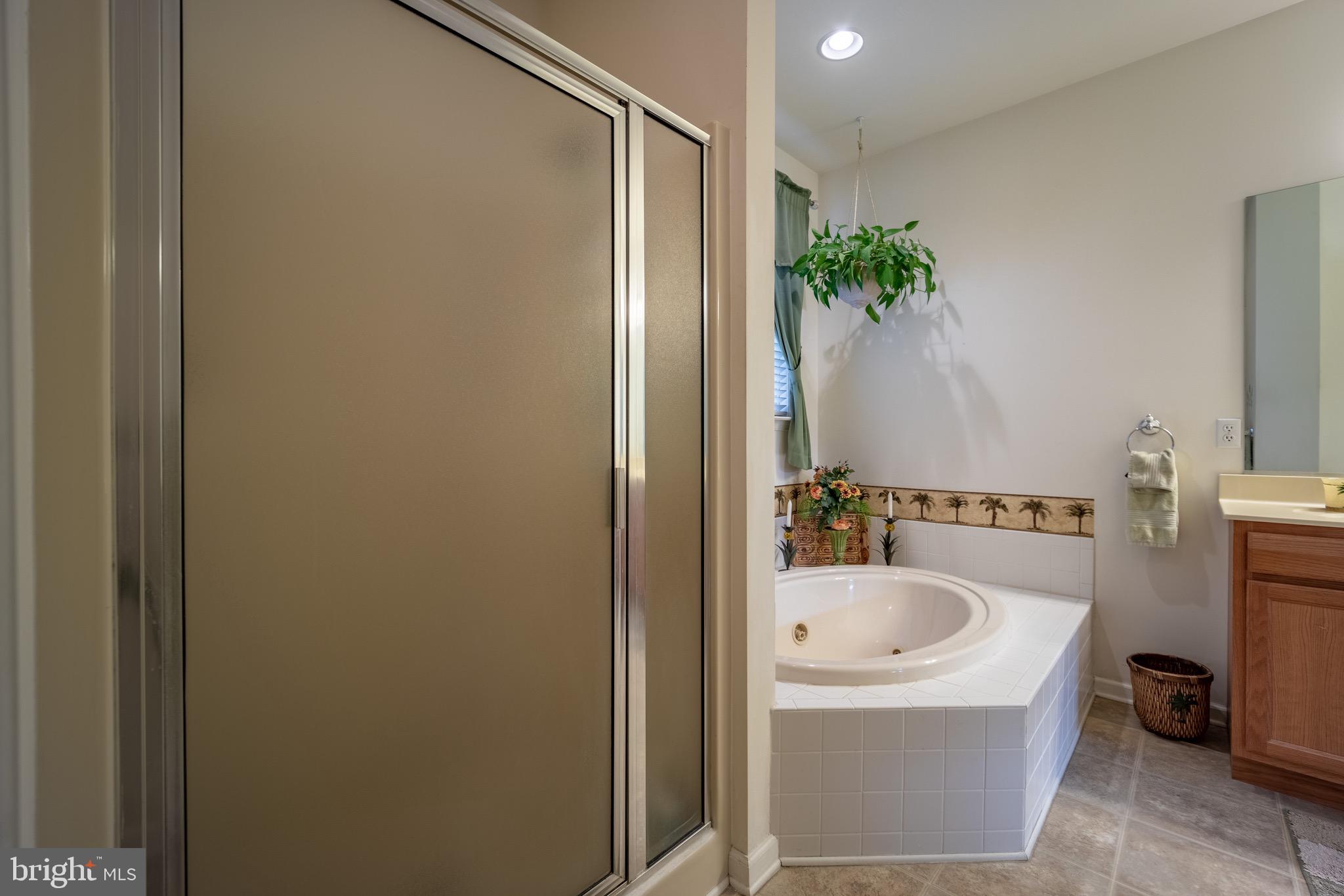 OYSTER HARBOR - Residential