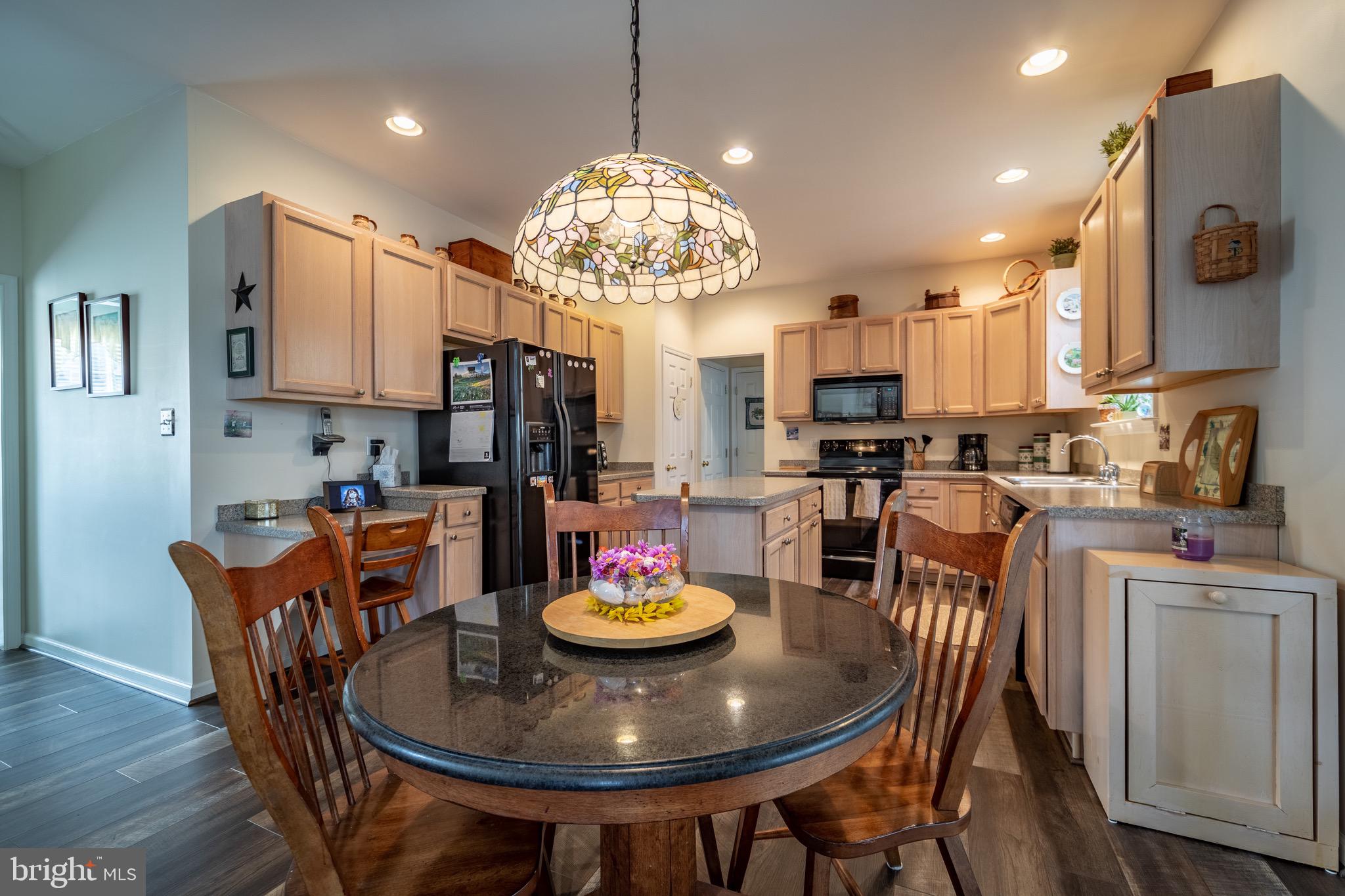 OYSTER HARBOR - Residential