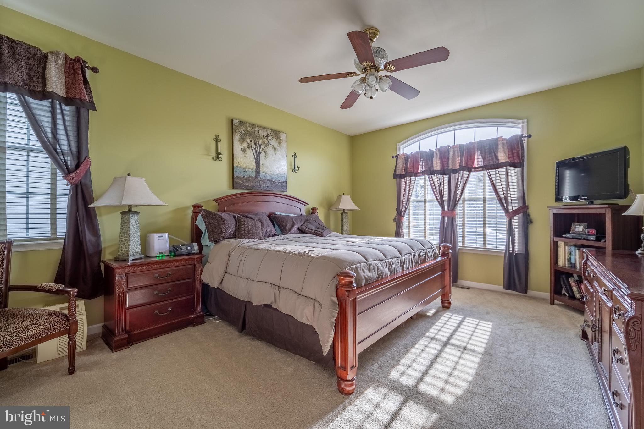 OYSTER HARBOR - Residential