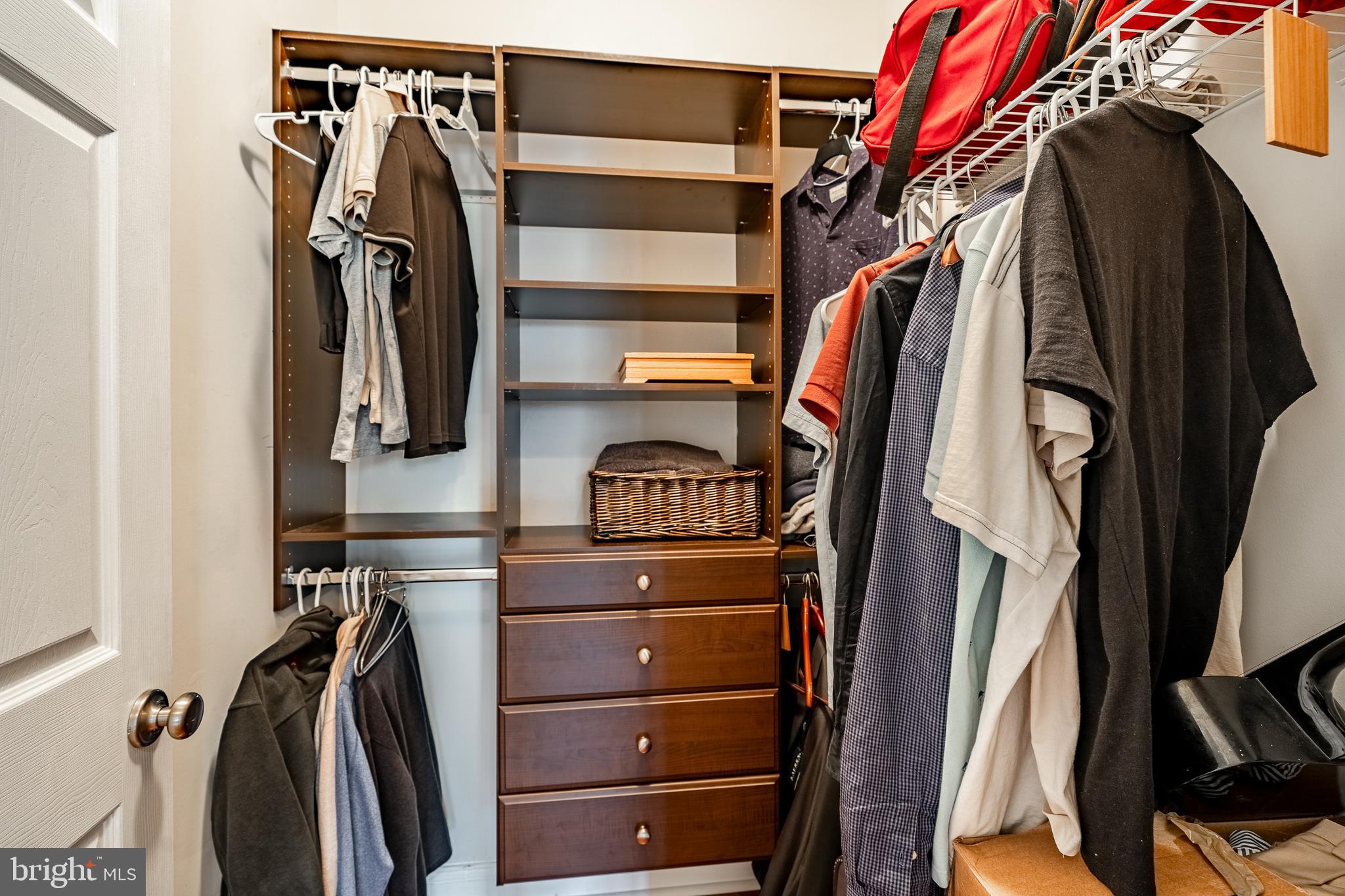 APPLEBROOK MEADOWS - Residential