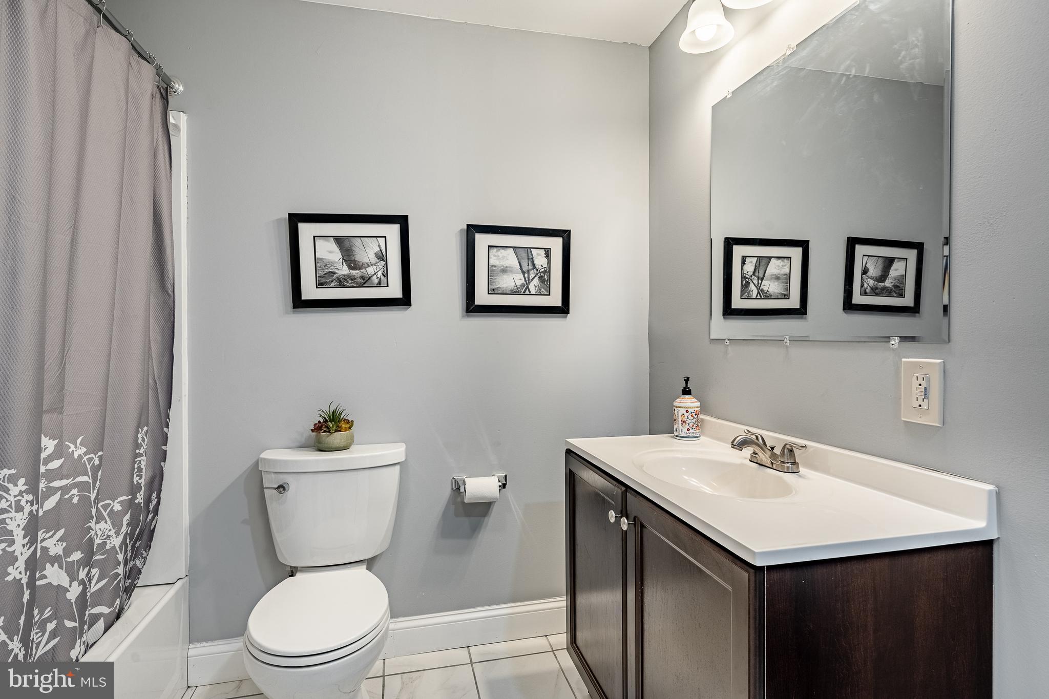 APPLEBROOK MEADOWS - Residential