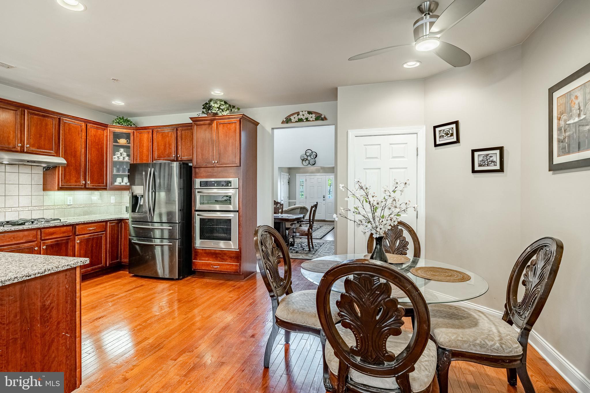 APPLEBROOK MEADOWS - Residential