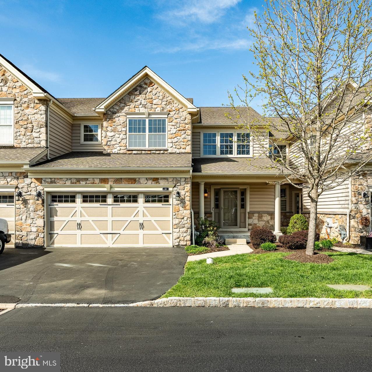 APPLEBROOK MEADOWS - Residential