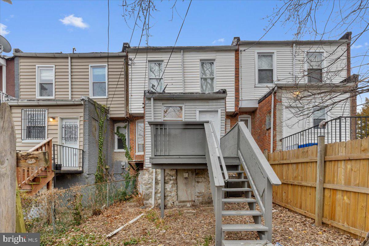 WAVERLY - Residential Lease