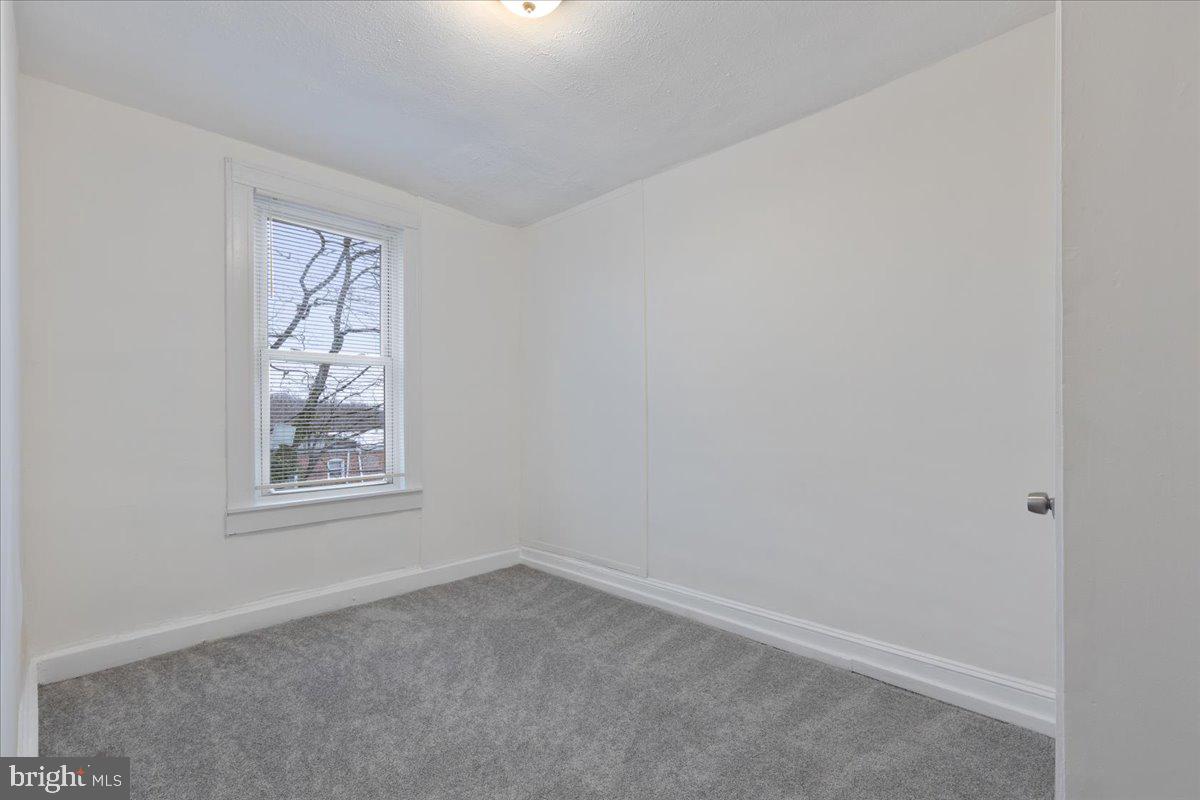 WAVERLY - Residential Lease
