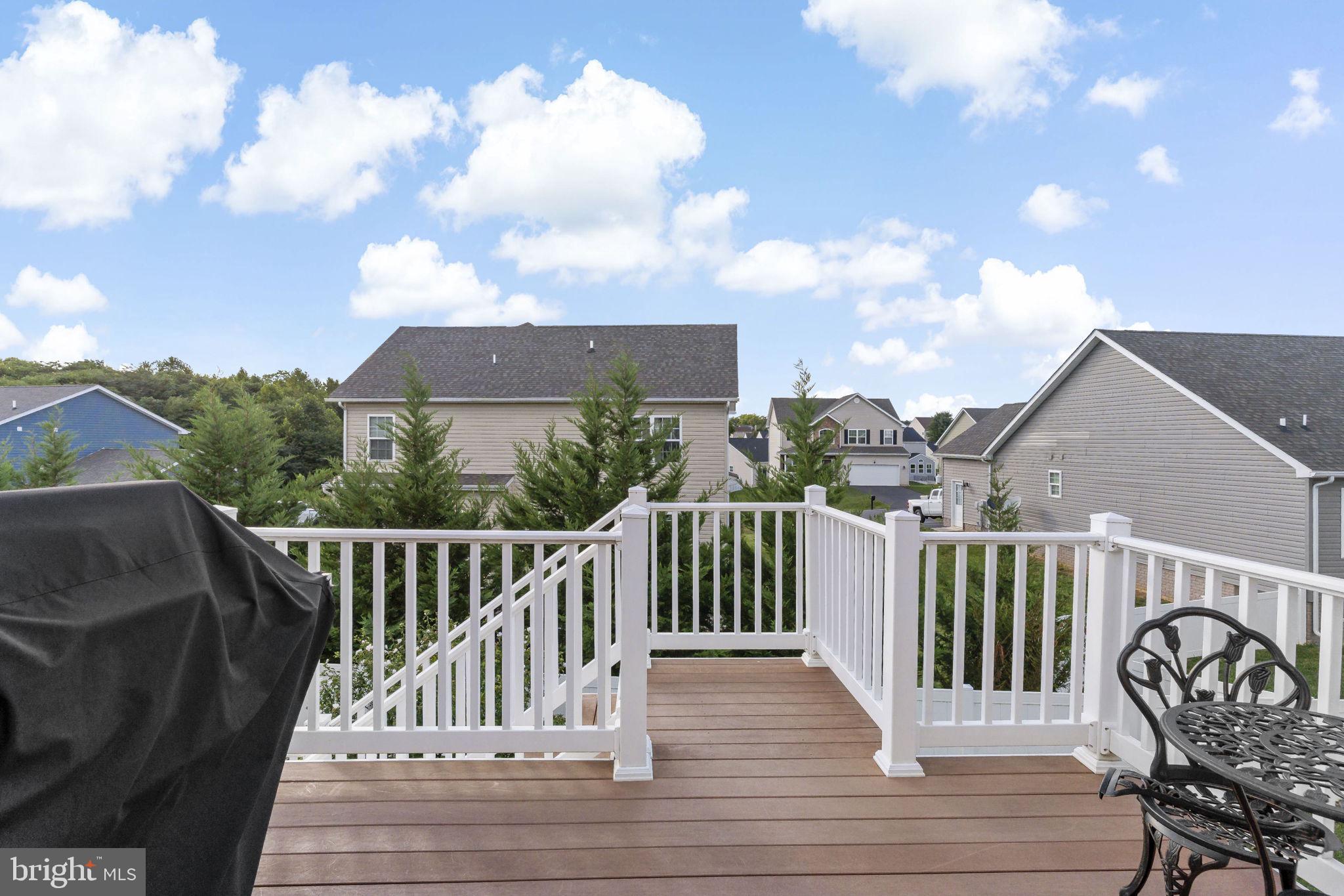 STONEY RIDGE - Residential