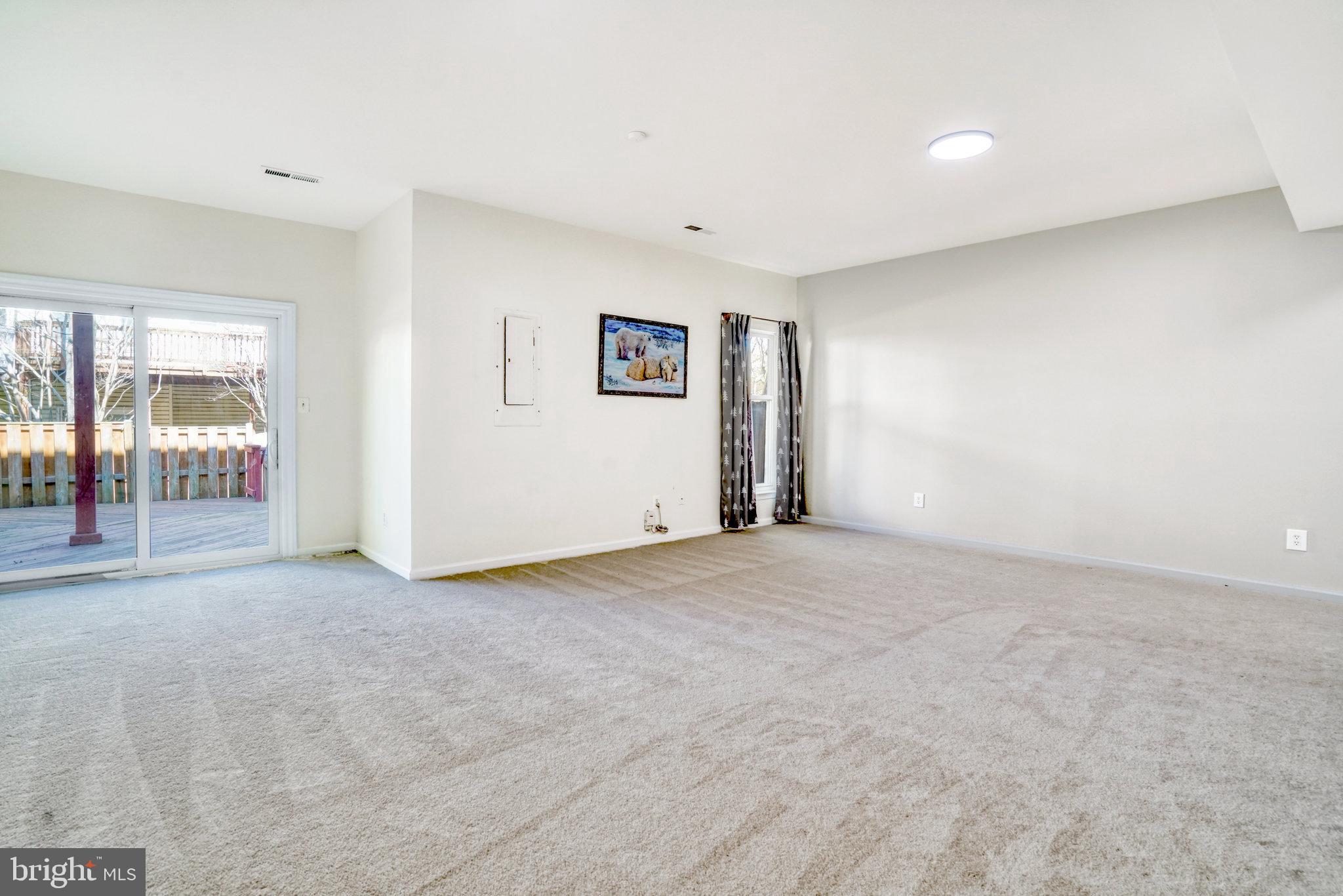 FARMWELL HUNT - Residential