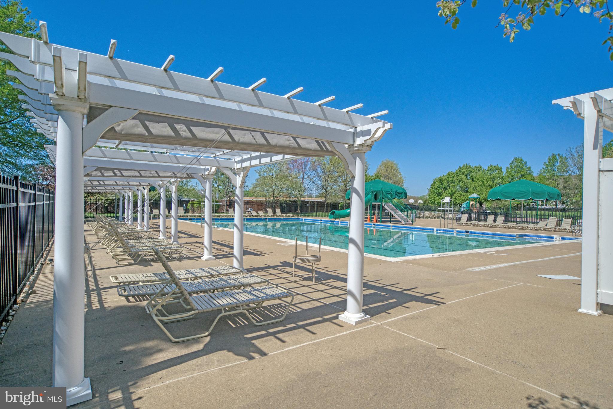 FARMWELL HUNT - Residential