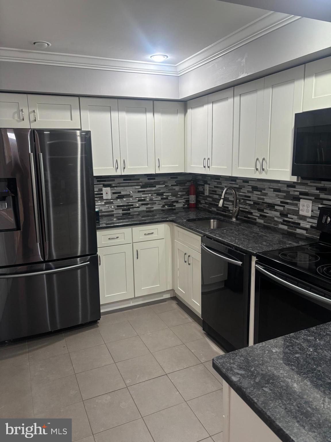 108 N MADEIRA STREET N