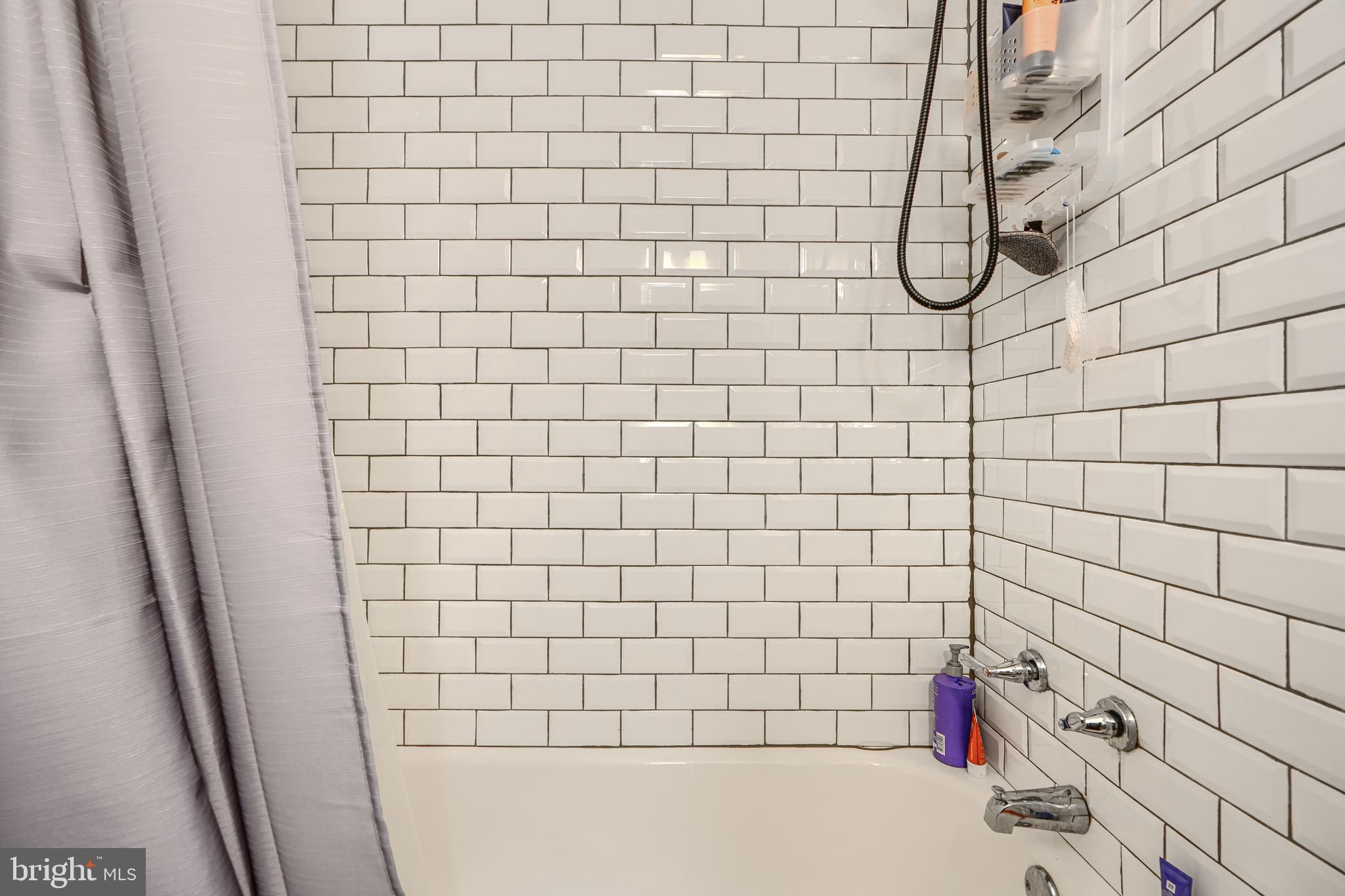 BUTCHERS HILL - Residential Lease