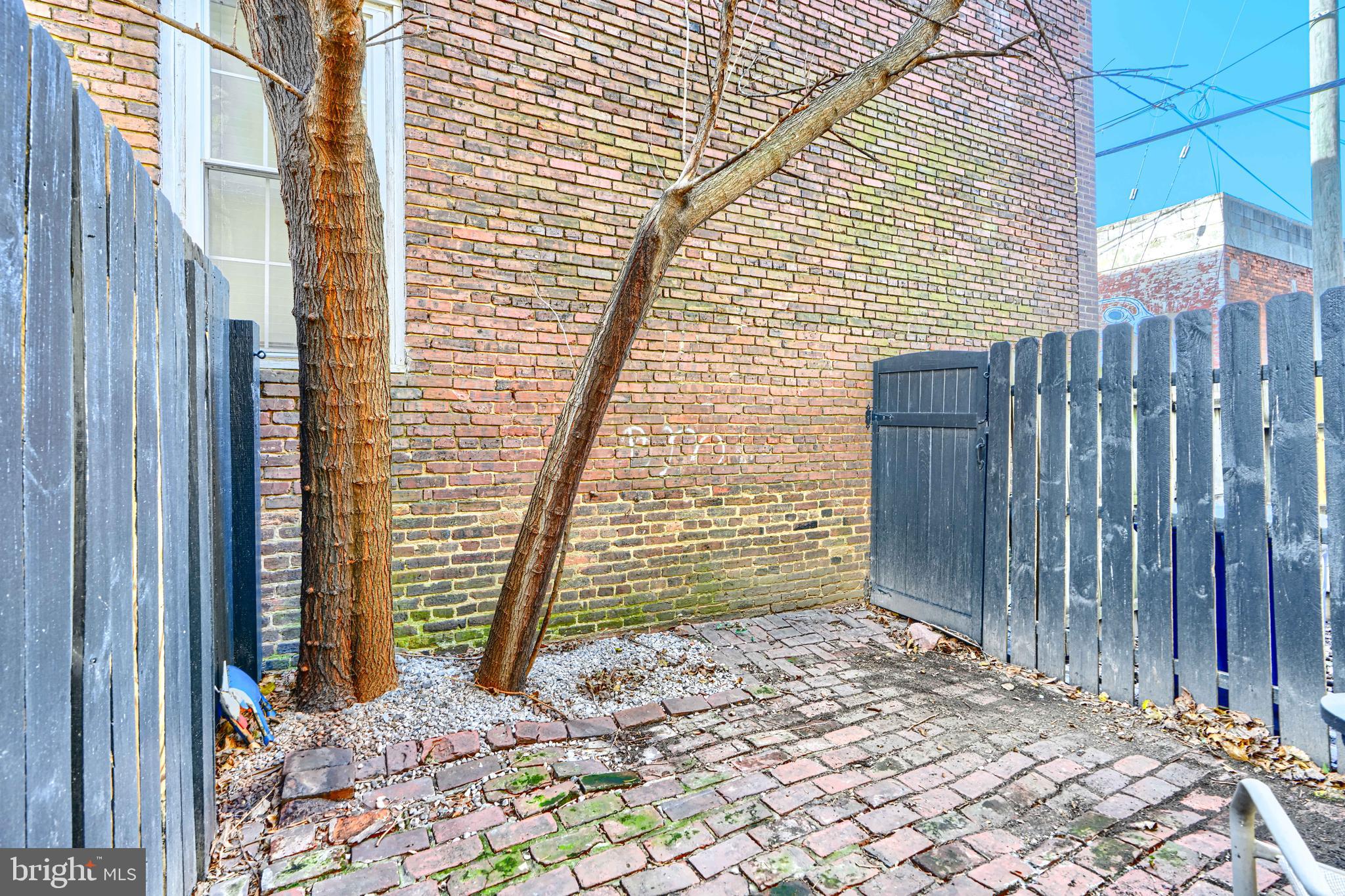 BUTCHERS HILL - Residential Lease