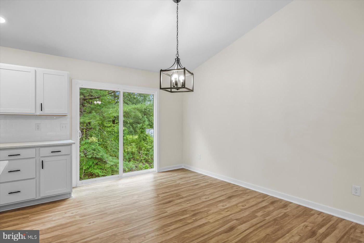 LAKE LAND OR - Residential