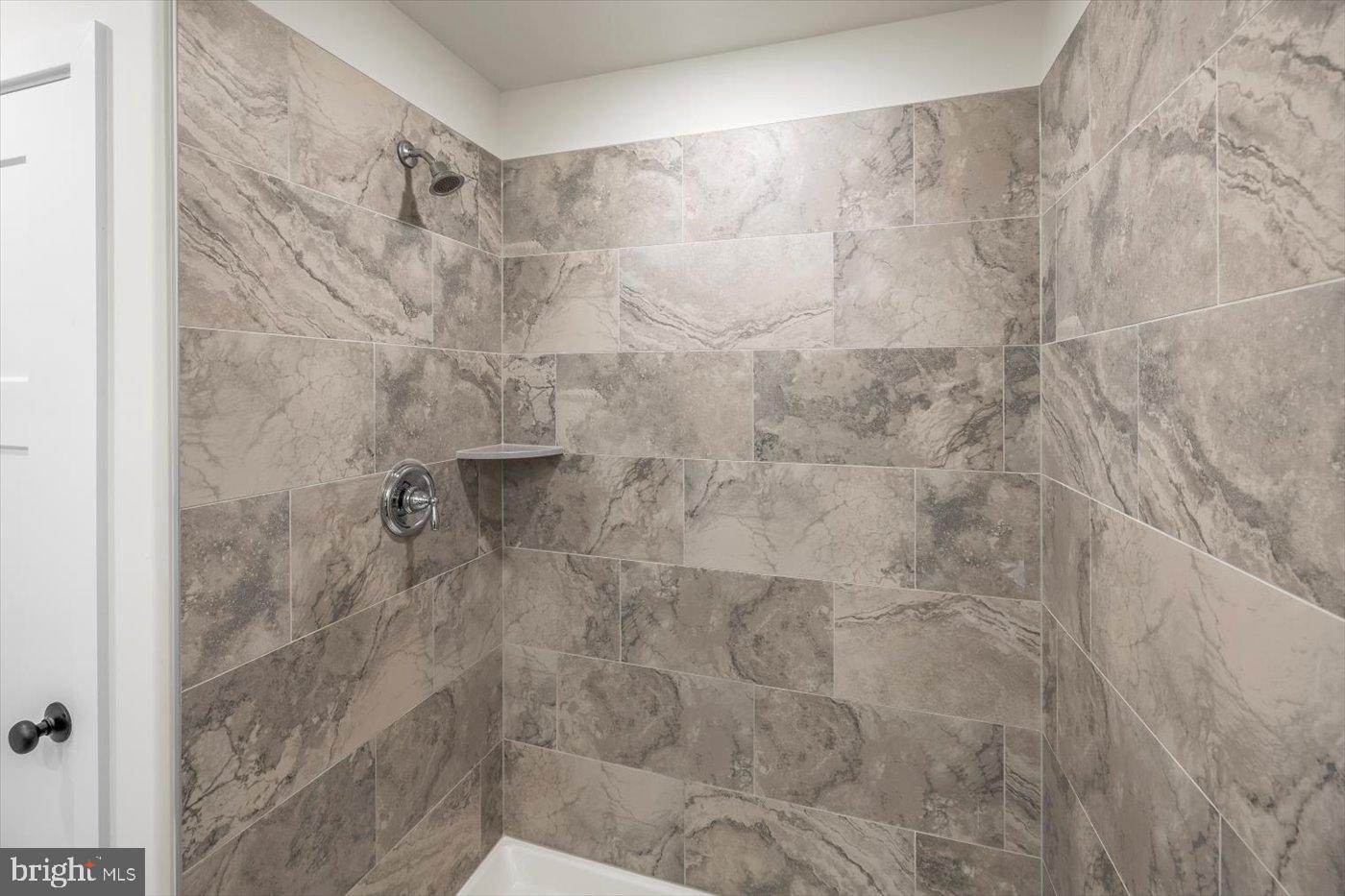 LAKE LAND OR - Residential