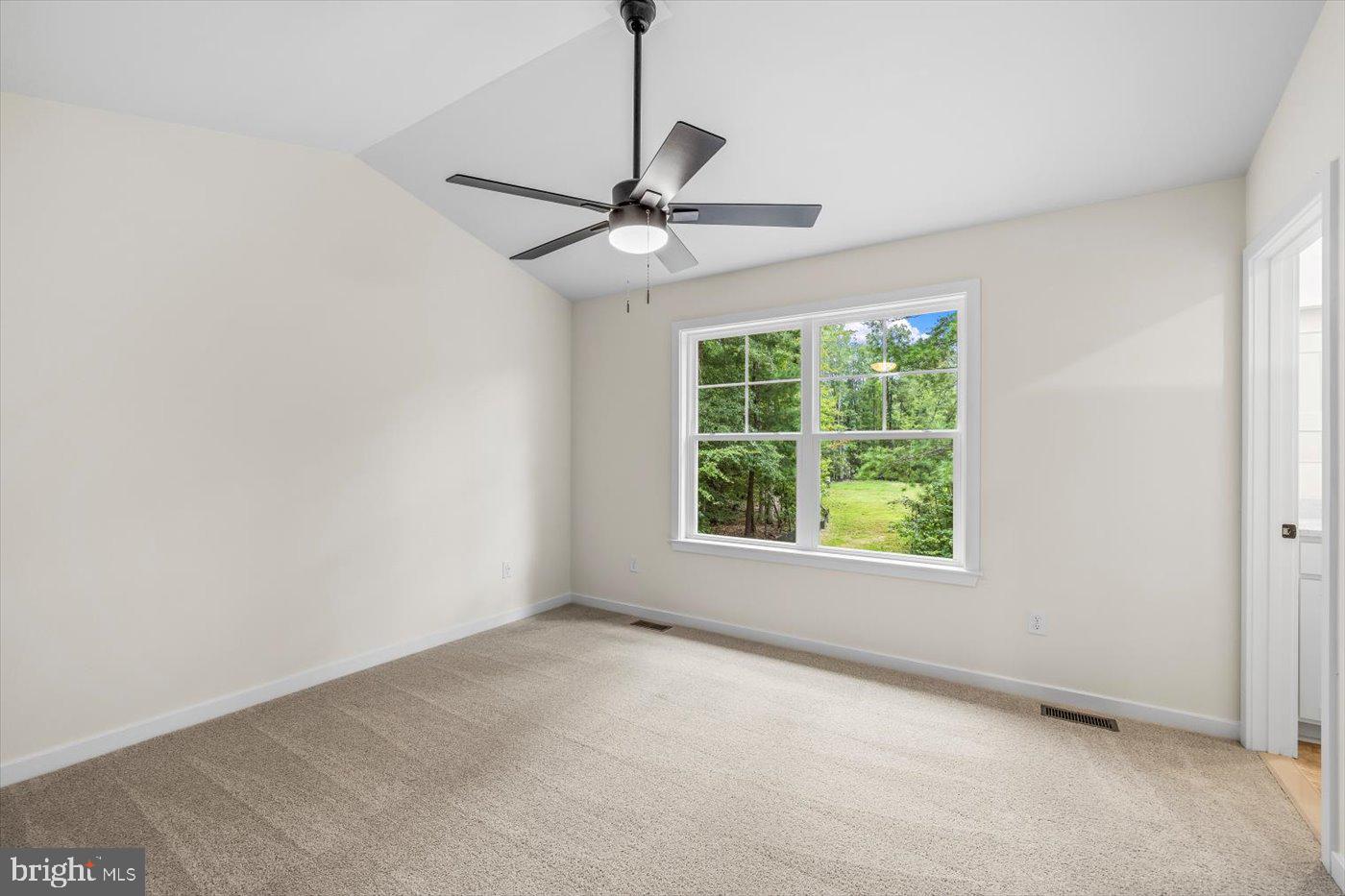 LAKE LAND OR - Residential