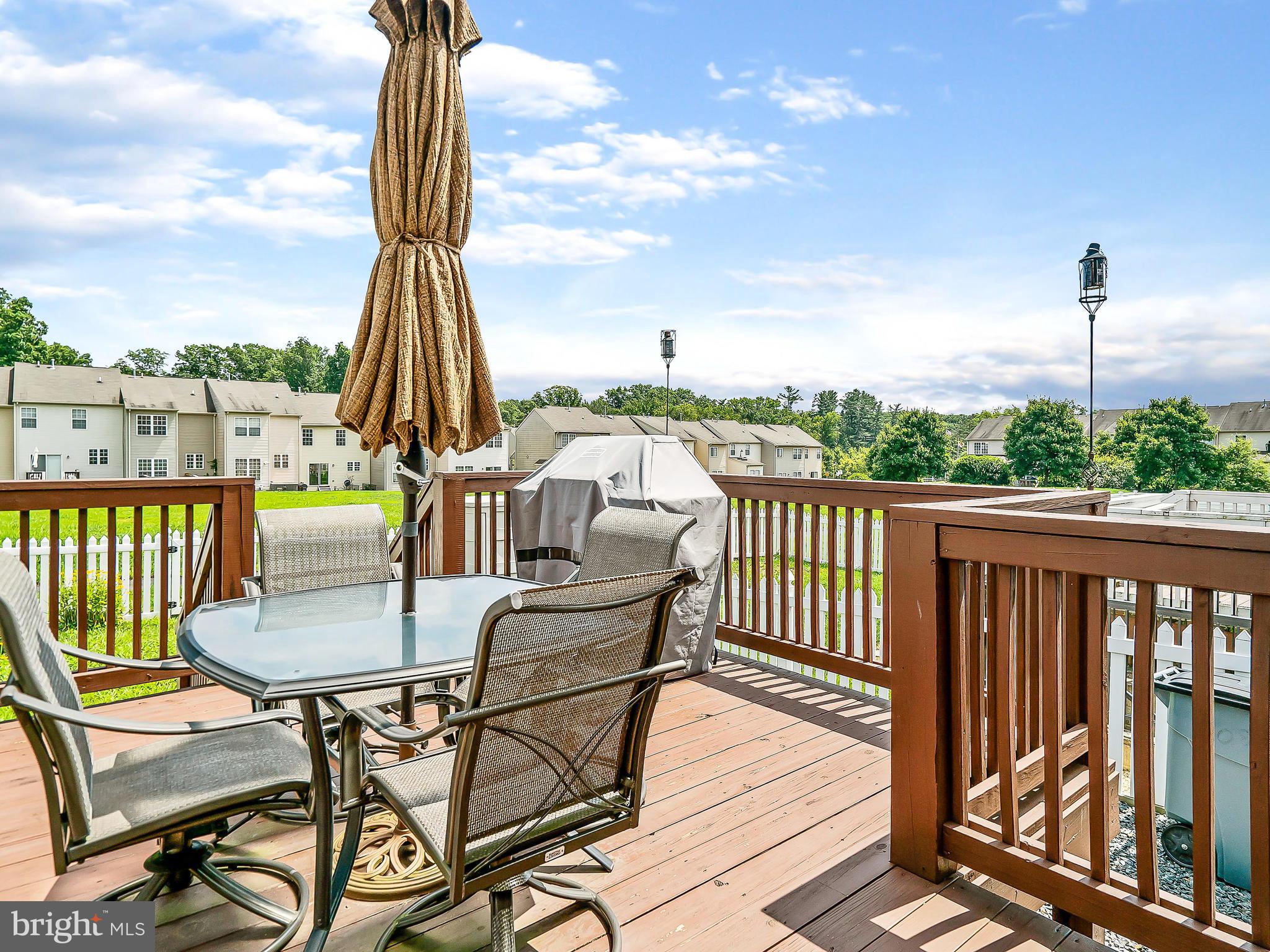 AUTUMN RUN - Residential