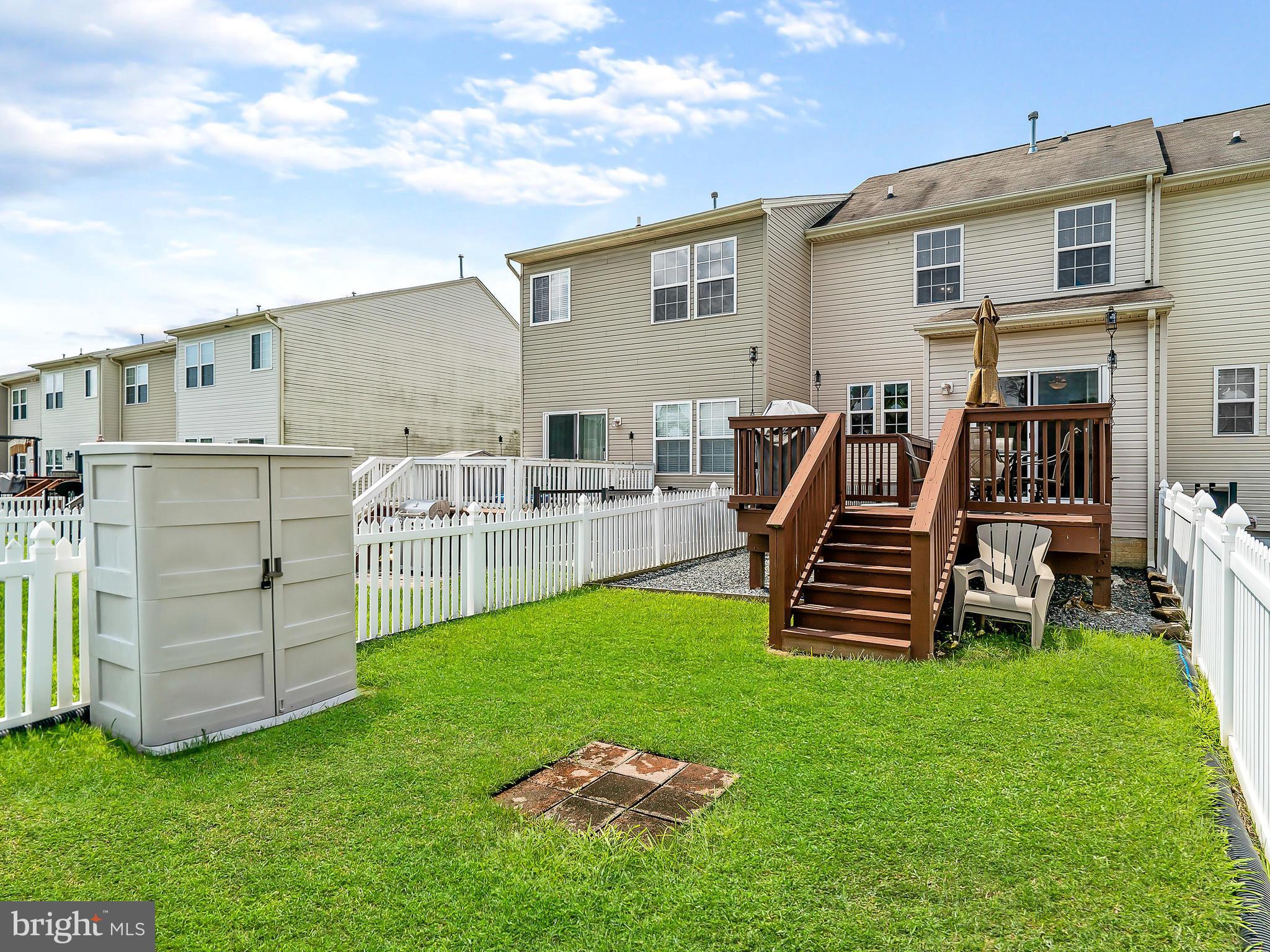 AUTUMN RUN - Residential