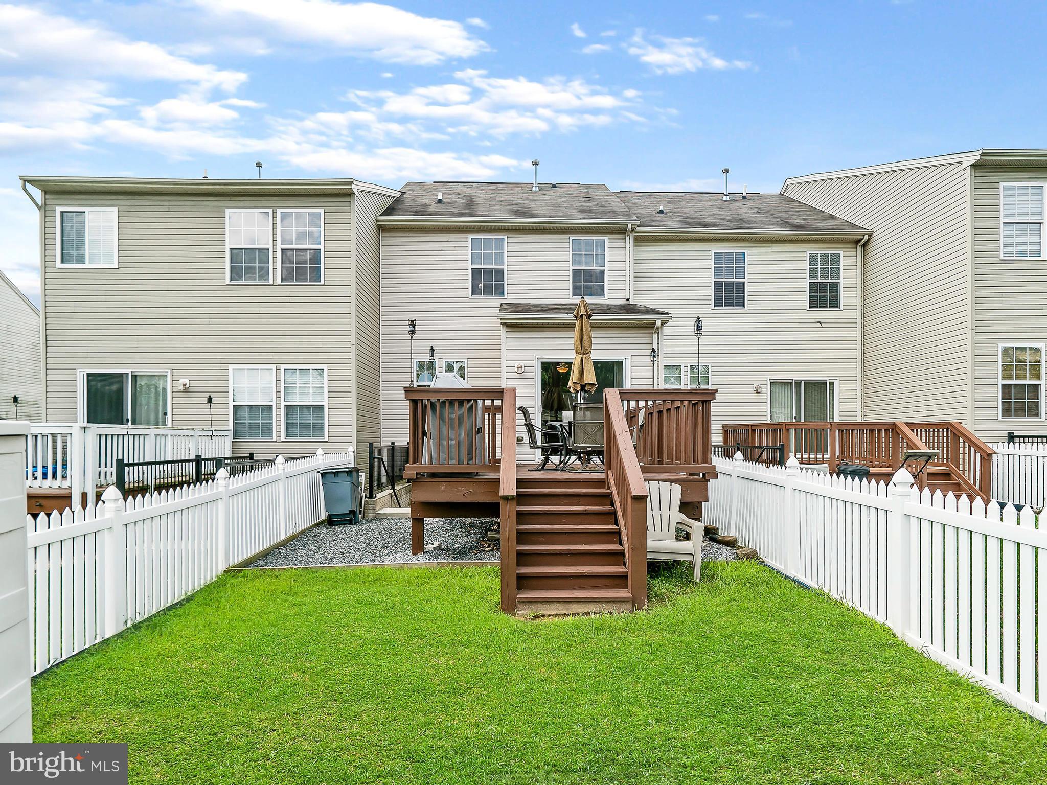 AUTUMN RUN - Residential