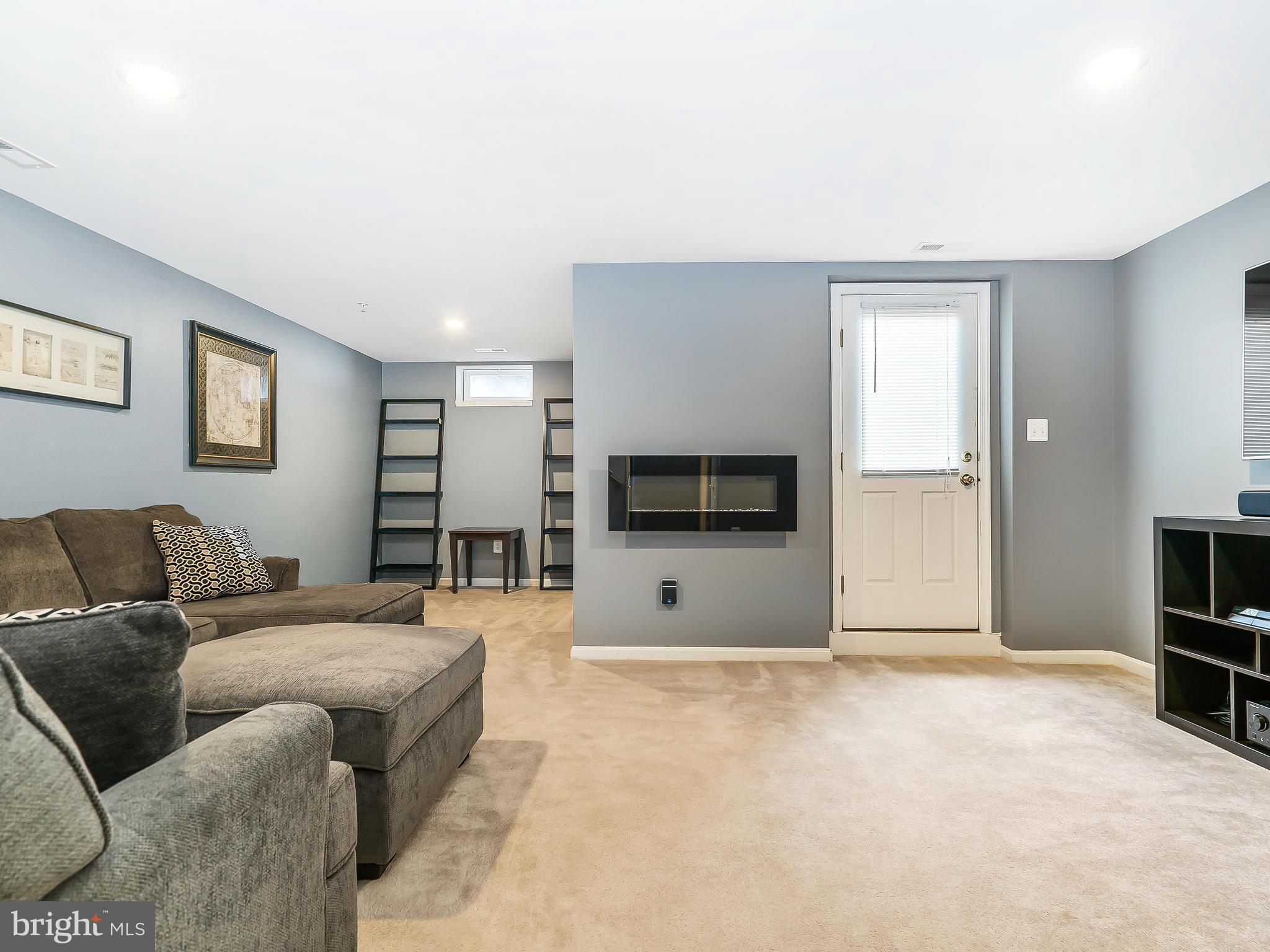 AUTUMN RUN - Residential